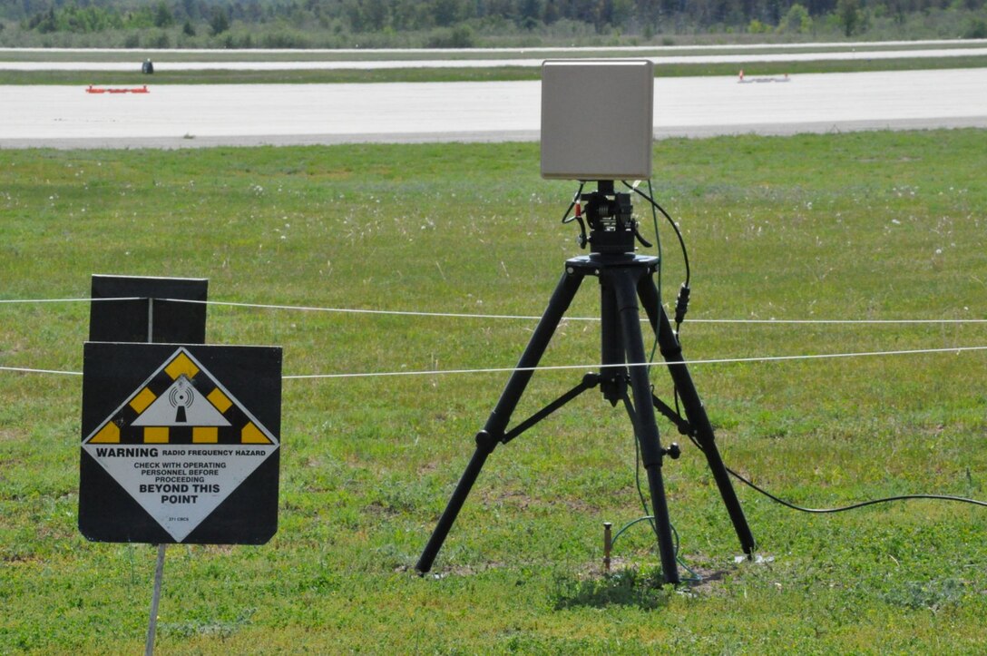 The 271 CBCS(105) carried out their training at the Alpena CRTC in June 2014. Communications Field Setup was underway for 2 weeks. 