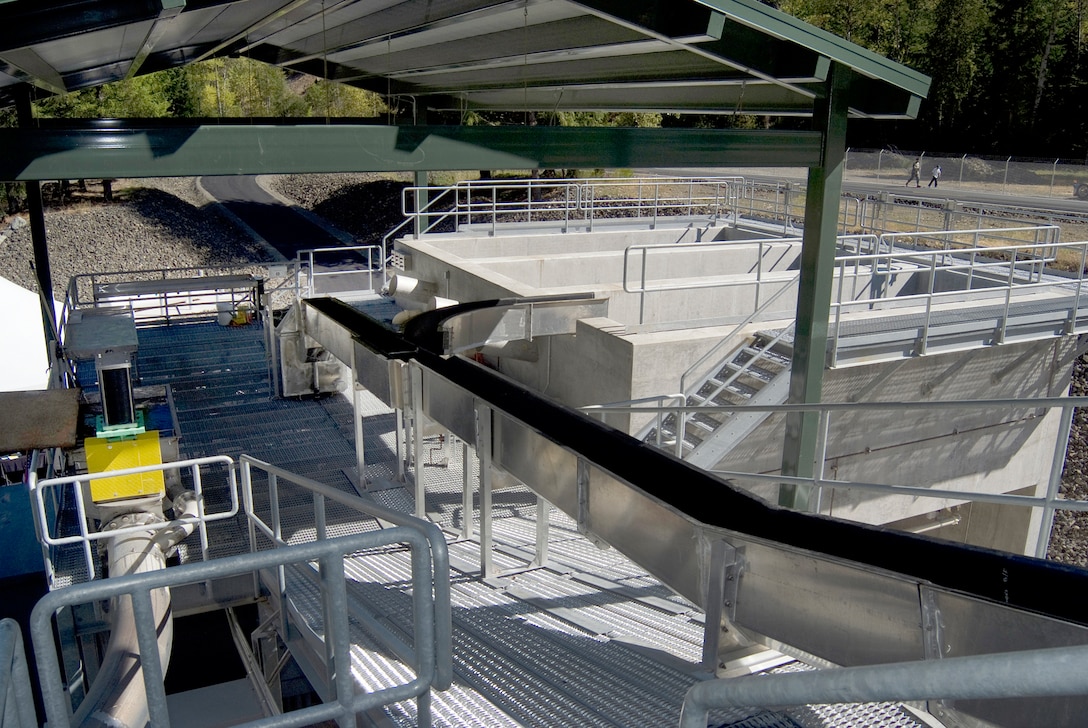 The facility includes a fish ladder leading from the base of the dam to a fish collection and sorting area. From there, adult salmon, bull trout and other resident fish are loaded onto trucks and transported to release locations above Cougar Reservoir. The facility’s design incorporates the best features of trapping facilities at other locations, including Bonneville Dam and the Cowlitz River in southern Washington. 

The Corps operates and maintains the facility according to guidelines developed collaboratively between the Corps, Oregon Department of Fish and Wildlife (http://www.dfw.state.or.us/fish/CRP/) and other agencies. ODFW determines which fish species, and how many, are moved above the dam for natural spawning. ODFW biologists are on site daily conducting research and monitoring during operational months of May through October, when spring Chinook enter the South Fork McKenzie River.