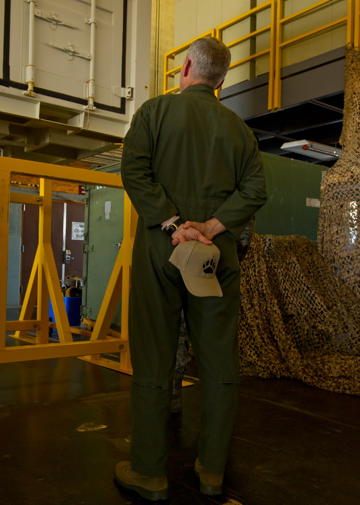 U.S. Air Force Gen. Mike Hostage, commander of Air Combat Command, observes the capabilities of the Material Maintenance Group during his visit at Holloman Air Force Base, N.M., June 25.  Hostage toured Holloman’s Basic Expeditionary Airfield Resources Base unit to observe their mission and speak to the Airmen on how they execute their mission. (U.S. Air Force photo by Airman 1st Class Leah Ferrante/released) 