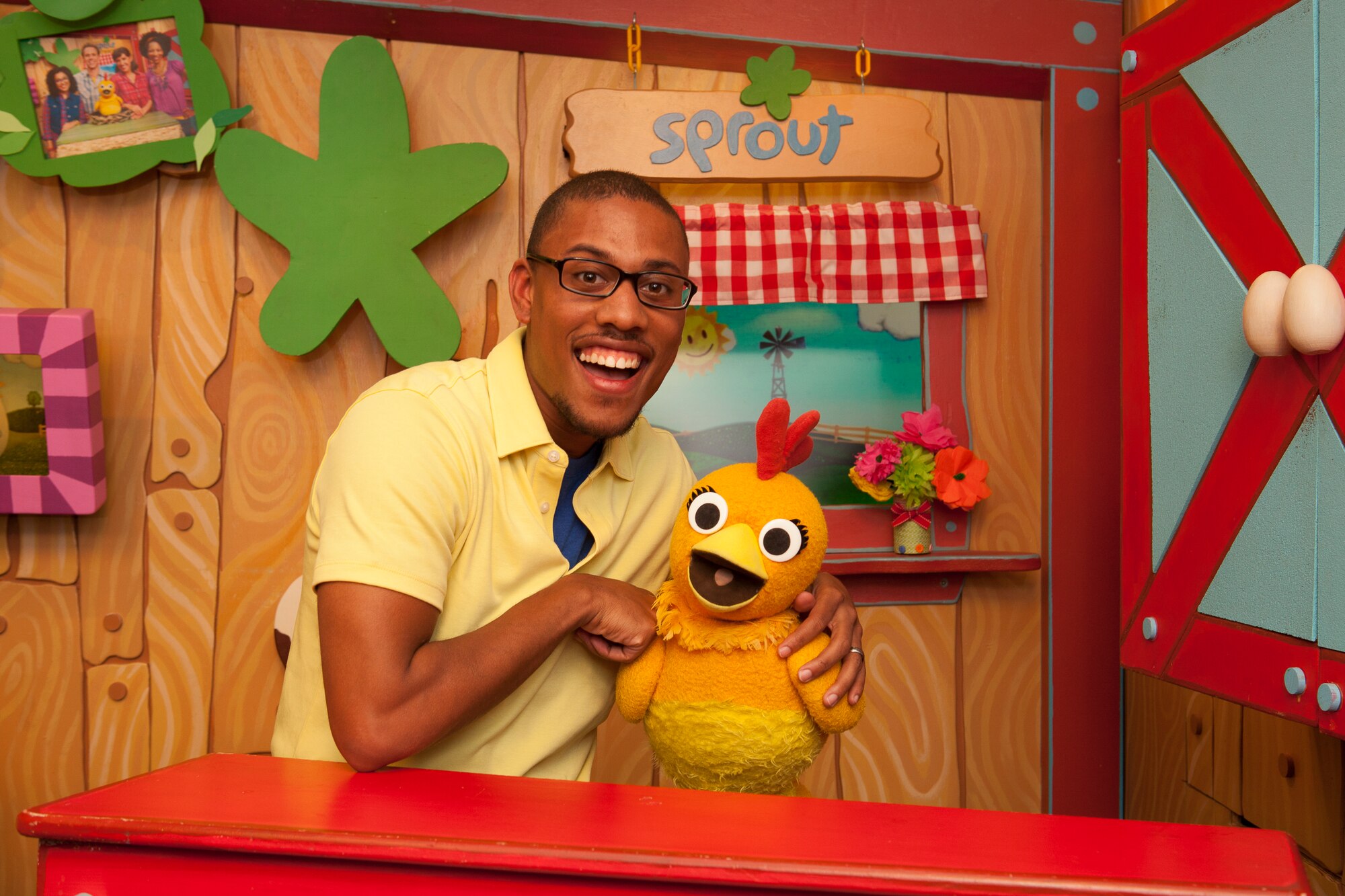 Darryl Williams, recently started appearing on the 24-hour preschool network, Sprout, during The Sunny Side Up Show with hosts like Chica, the chicken. Williams, who was an Airman stationed at Scott Air Force Base, Ill., also stays at home with his son, when not appearing on Sprout. (Courtesy photo)