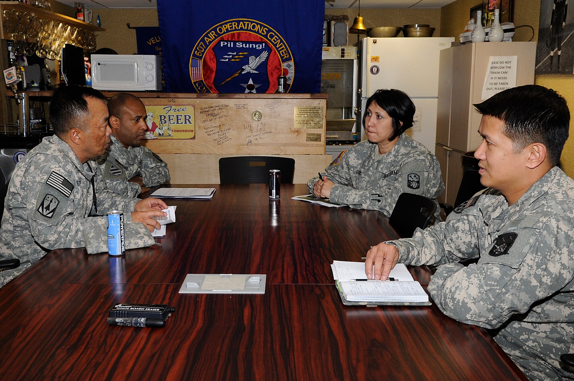 94th Army Air and Missile Defense Center soldiers brief their leadership during Exercise Key Resolve 2014, Feb. 27, 2014. During the exercise, the 94 AAMDC is in charge of the early warning system from Seoul along with other agencies. (U.S. Air Force photo/Senior Airman Marcus Morris) 