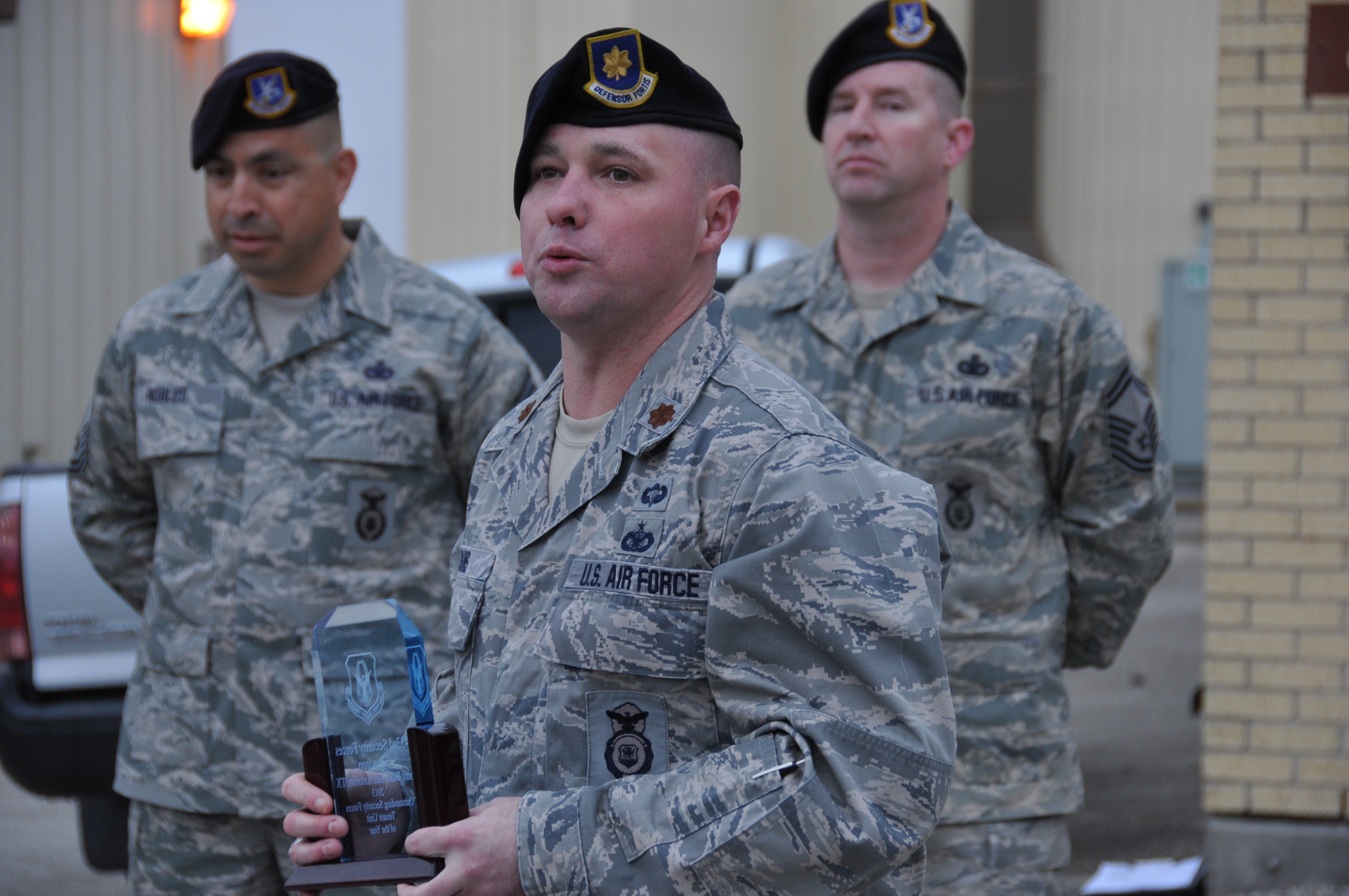 The 433rd Security Forces Squadron is AFRC's tip of the spear > 433rd