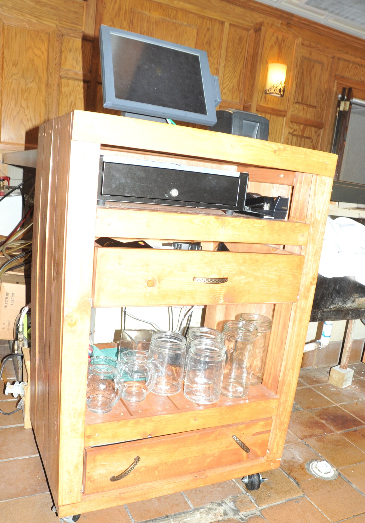 Napier and Wickham also designed and crafted the cash register
stand that sits inside the club's lounge. (U.S. Air Force photo by Phil Berube)