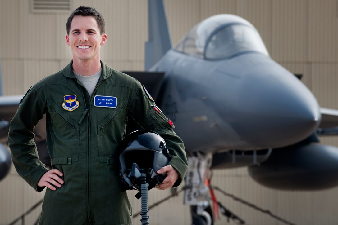 First Lt. Kyle Smith, 80th Flying Training Wing Euro NATO Joint Jet Pilot Training student, Sheppard Air Force Base, Texas, was awarded the RAISE Award by the U.S. Department of Transporation and the Federal Aviation Administration March 7, 2014, in Washington D.C. for his work while attending the Massachusetts Institute of Technology during his master's degree program. The Raise Award, which stands for Recognizing Aviation and Aerospace Innovation in Science adn Engineering, is awarded to high school and college students who think creatively and develop innovative solutions for today's aviation challenges. Smith is a 2011 graduate of the U.S. Air Force Academy. (U.S. Air Force photo/Tech. Sgt. Mike Meares)   