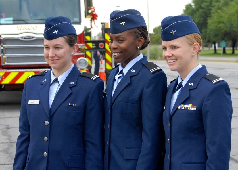 Cadet 1st Lts. Ashlyn McNeely, Quianna Samuels and Alison Nordlander were recently honored in this year’s Air Force Portraits in Courage series, which highlights the extraordinary acts of Airmen who put their lives on the line to save others during dangerous situations. On April 17, 2013, the Airmen disregarded their personal safety to provide life-saving medical care during an explosion at a fertilizer plant in West that claimed 15 lives and injured hundreds. Nordlander, now a 2nd lieutenant, is a nurse with the 96th Medical Group.  (Courtesy photo)