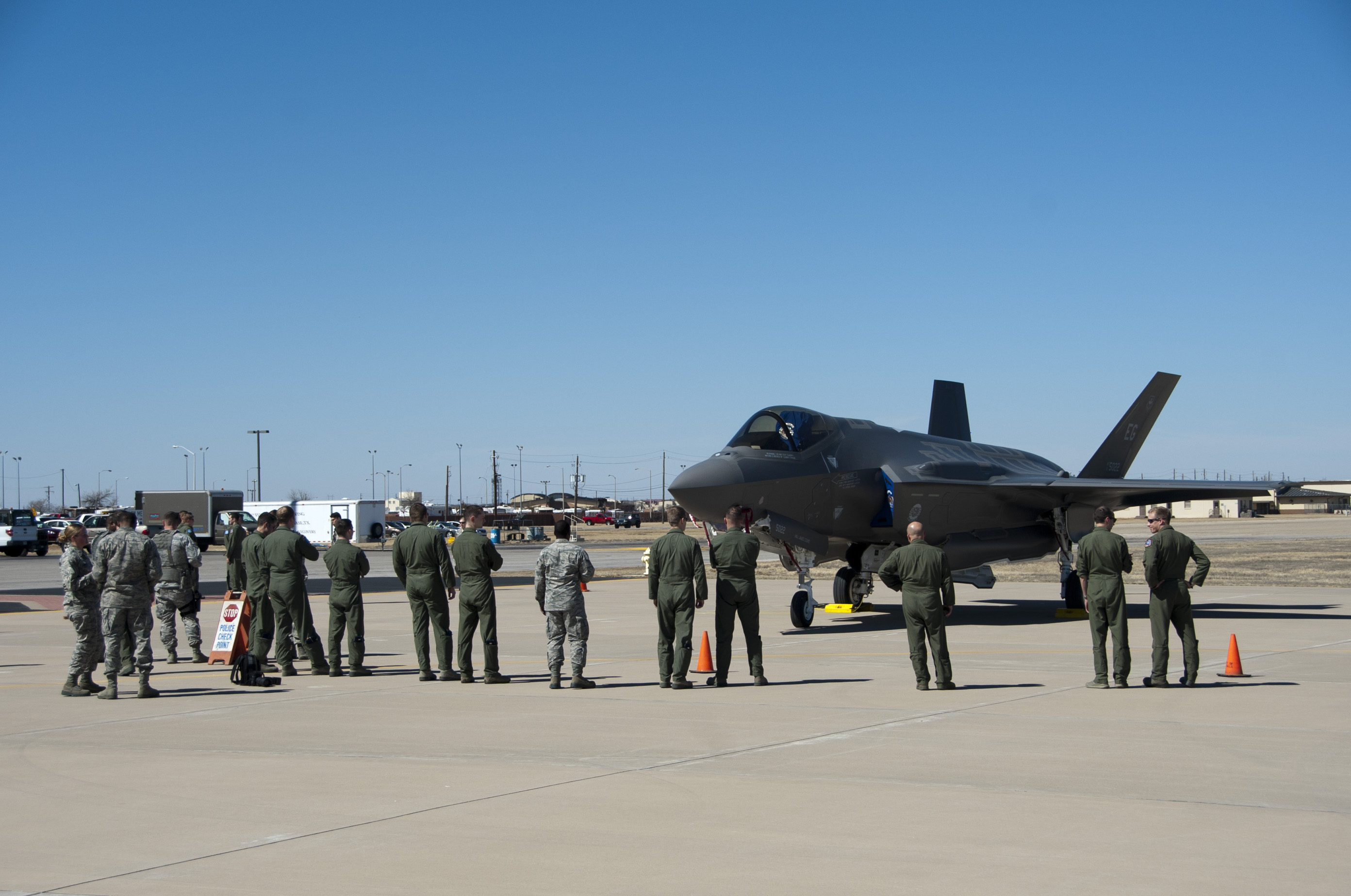 Dynamic duos Sheppard, Eglin team up for F35 hurricane evacuation
