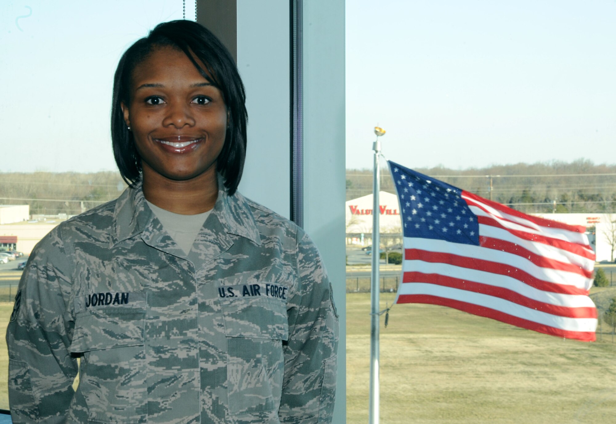 Senior Airman Chelsea Jordan, Air Force District of Washington Financial Management accounting technician, is an AFDW Capital Airman. The native of Detroit was recently named the 2013 AFDW Headquarters Military Volunteer of the Year.  (U.S. Air Force photo/Master Sgt. Tammie Moore)