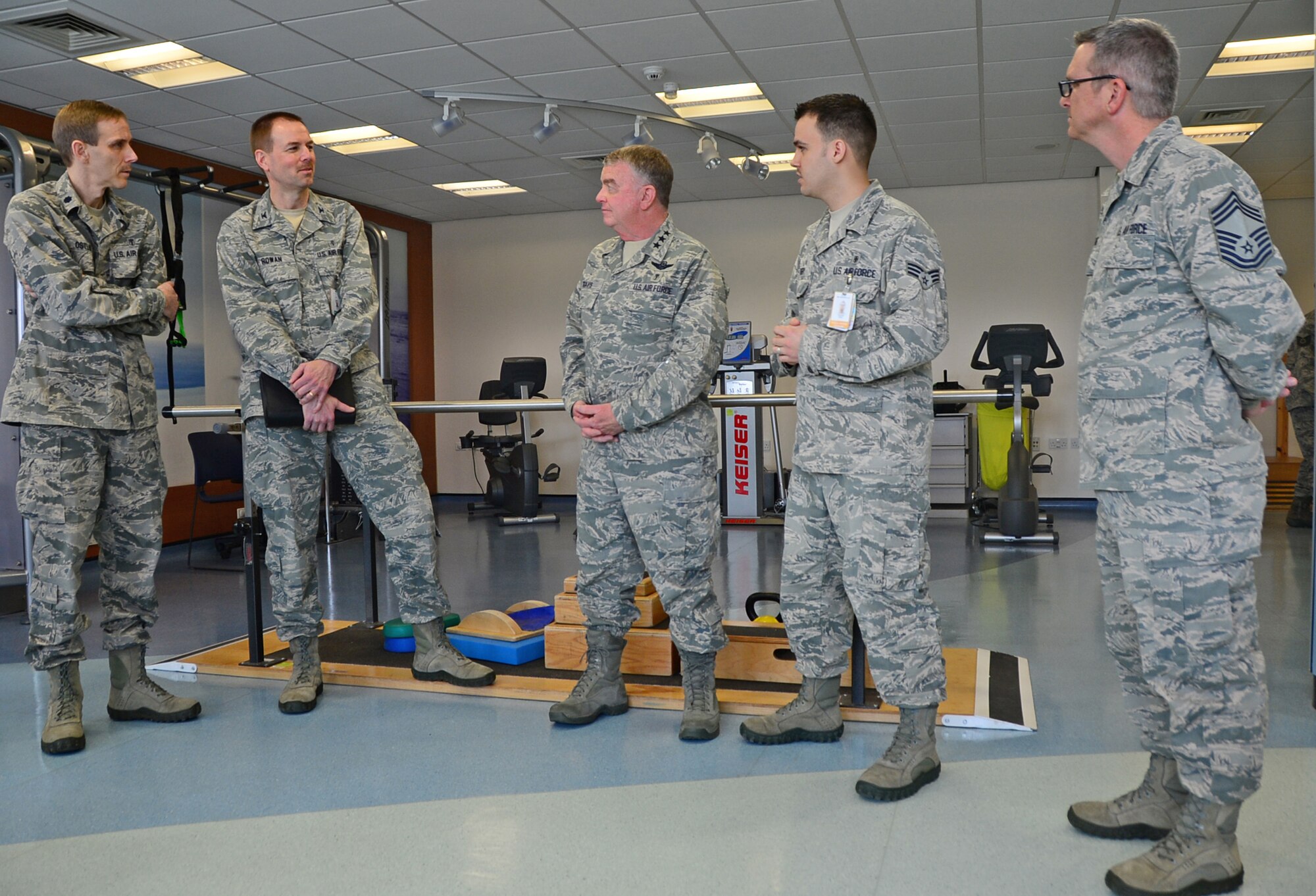 Lt. Gen. Thomas Travis, Surgeon General of the Air Force, visits with Airmen assigned to the 48th Medical Group on Royal Air Force Lakenheath, England, March 14, 2014. Travis visited with various medical departments and had the opportunity to speak to the Airmen about their everyday mission requirements. (U.S. Air Force photo by Airman 1st Class Erin O’Shea)