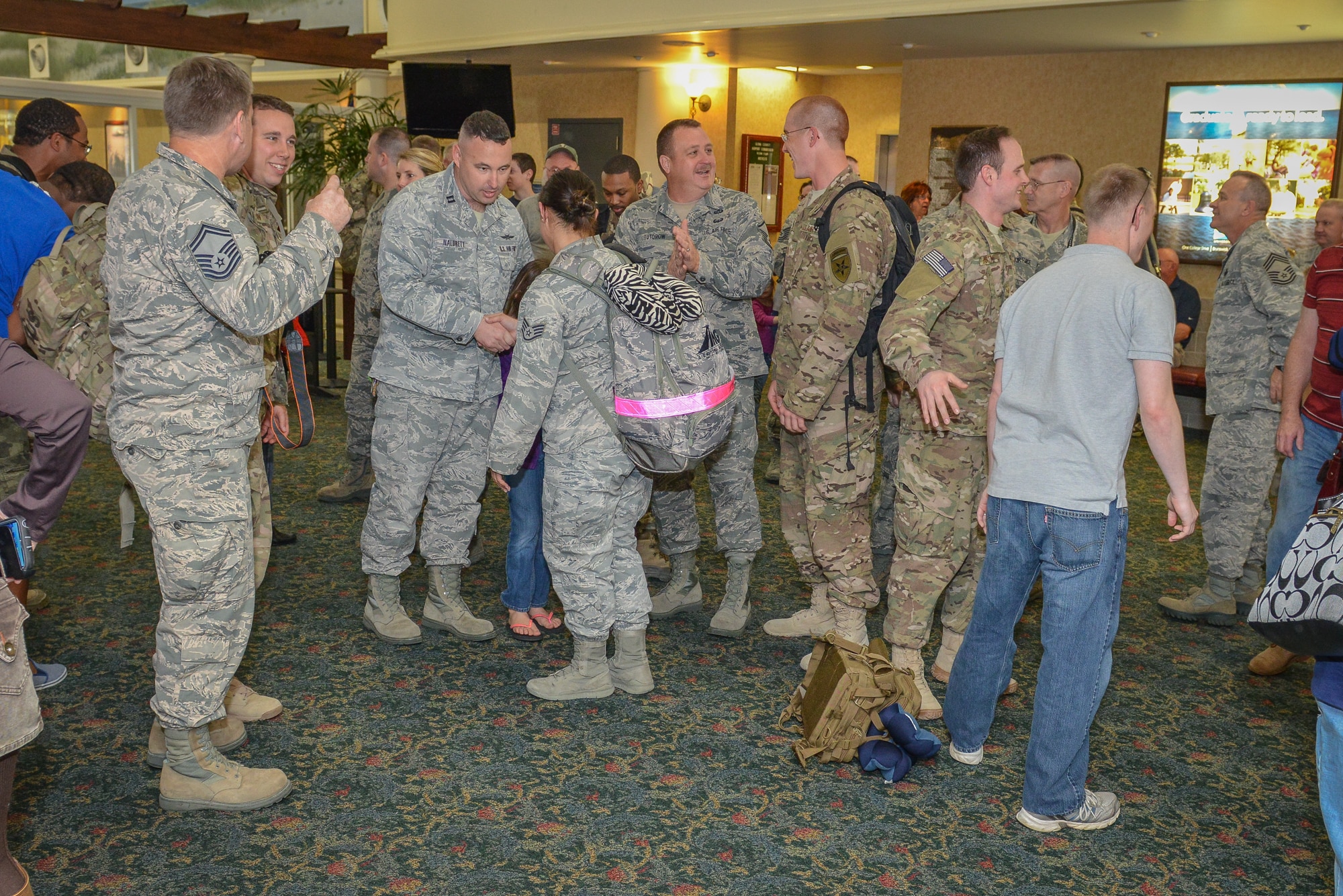 U.S. Air Force Airmen from the 224th Joint Communications Support Squadron Airmen, Georgia Air National Guard returned to Brunswick, Mar. 15, 2014 after six months of providing critical communication support to various missions in the U.S. Central Command area of responsibility. (U.S. Air National Guard photo by Master Sgt. Charles Delano/released)