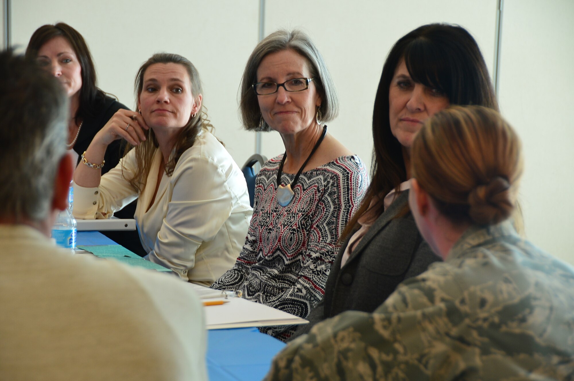 Katherine Hostage, center, wife of Gen. Mike Hostage, commander of Air Combat Command, discusses quality-of-life concerns with first sergeants, Human Performance Team members and spouses during a spouses’ forum at a Las Vegas community center March 3, 2014. Hostage held the forum to hear spouses’ concerns and address issues facing 432nd Wing Airmen. (U.S. Air Force photo by Staff Sgt. N.B./released)