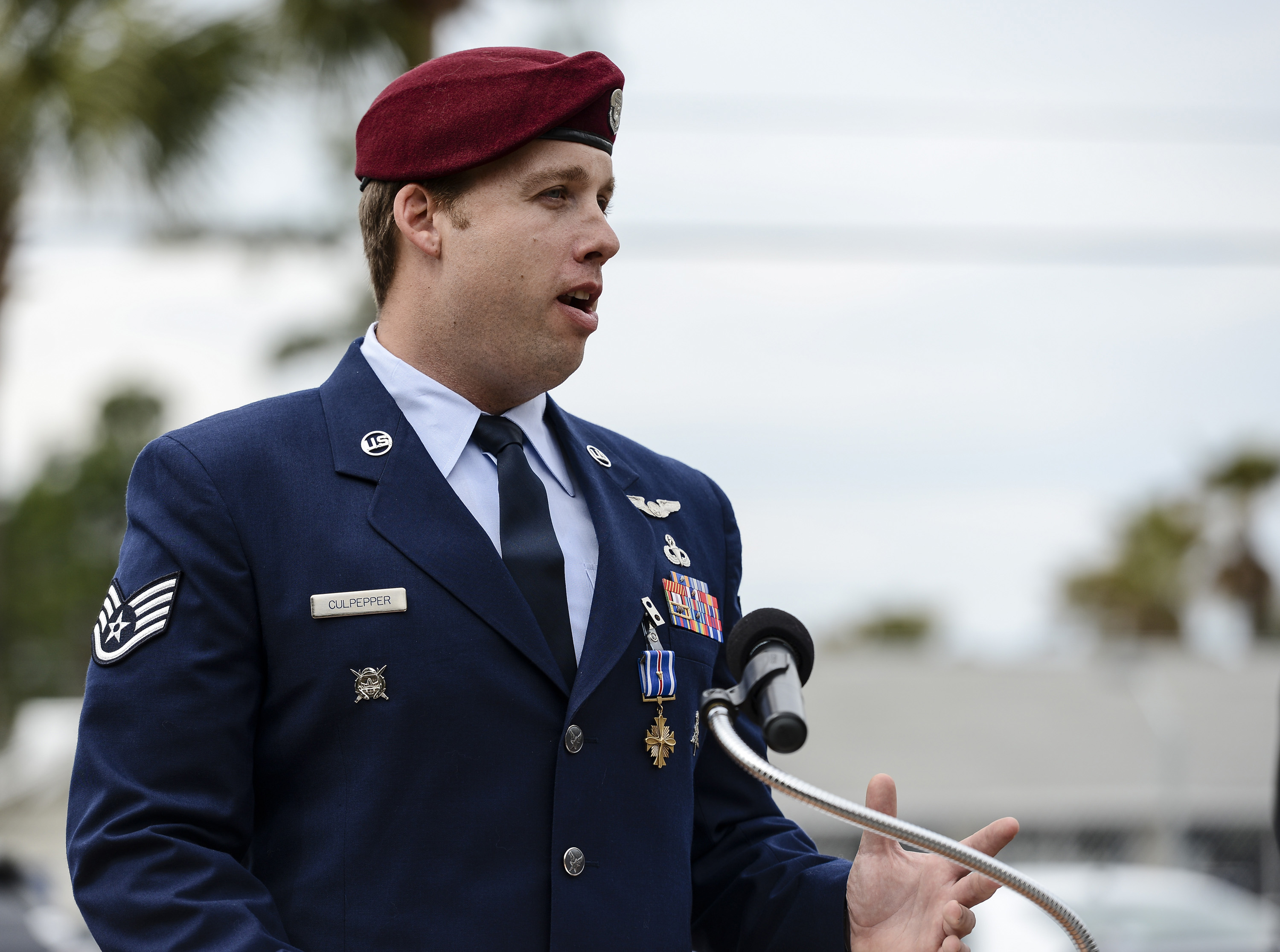 Airman receives Distinguished Flying Cross with Valor > Air Combat Command  > Article Display
