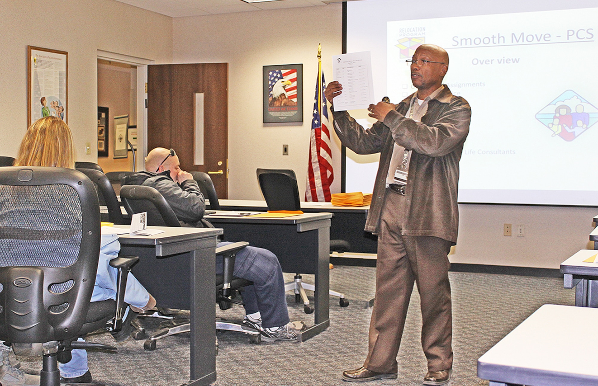 Alvin Dennis, coordinator of the Smooth Move program, was one of a number of presenters at the March 6 session of this monthly workshop that helps Airmen and their families get ahead of the curve when it comes to the necessary steps leading up to relocation. (Air Force photo by Tara Dixon Engel)

