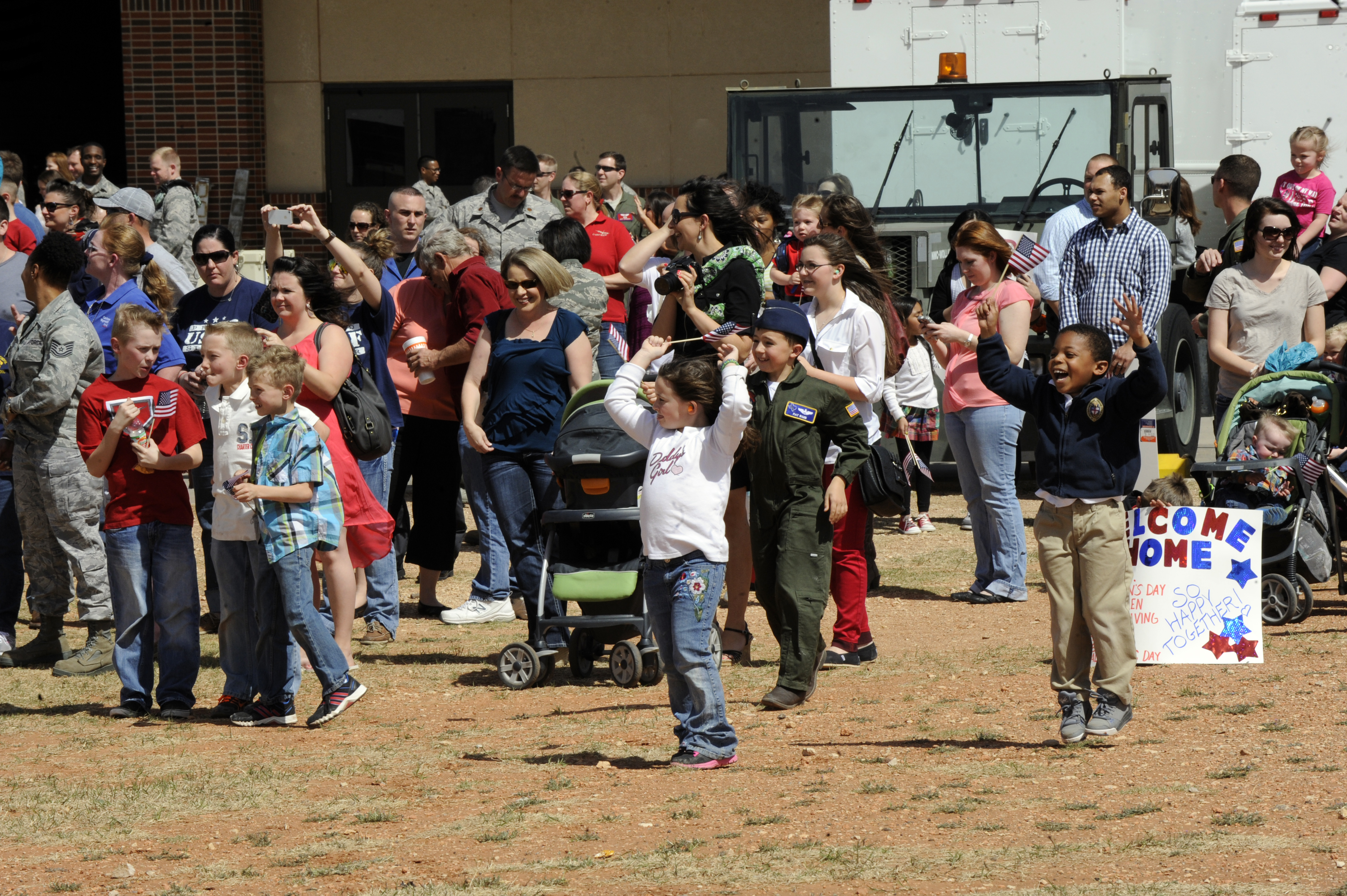 Dyess Airmen return home > Dyess Air Force Base > News