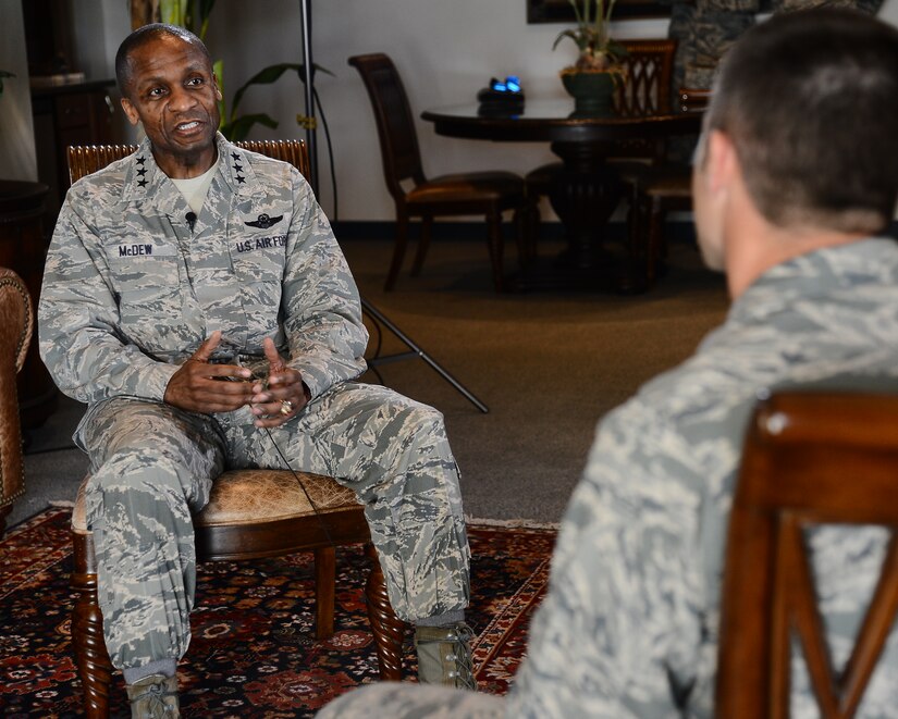 18th Air Force Commander shares leadership perspectives with MacDill ...