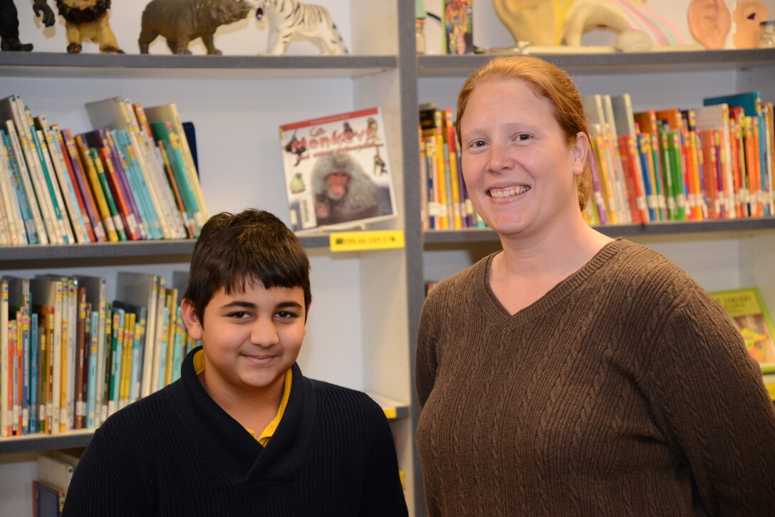 5th grade student Riya Ahad and his teacher Michelle Lynd at Indian Springs Elementary School. 
