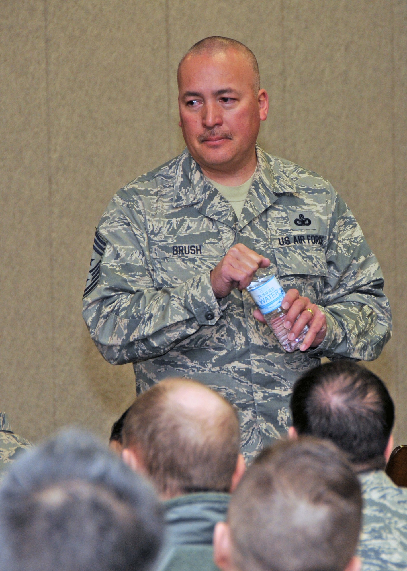 Chief Master Sergeant Brush, Senior Enlisted Advisor to the Chief, National Guard Bureau, held a town hall meeting with the Enlisted men and women of the 143d Airlift Wing and the 102d Network Warfare Squdron during his visit to Quonset Air National Guard Base. National Guard photo by Master Sgt Janeen Miller (RELEASED)