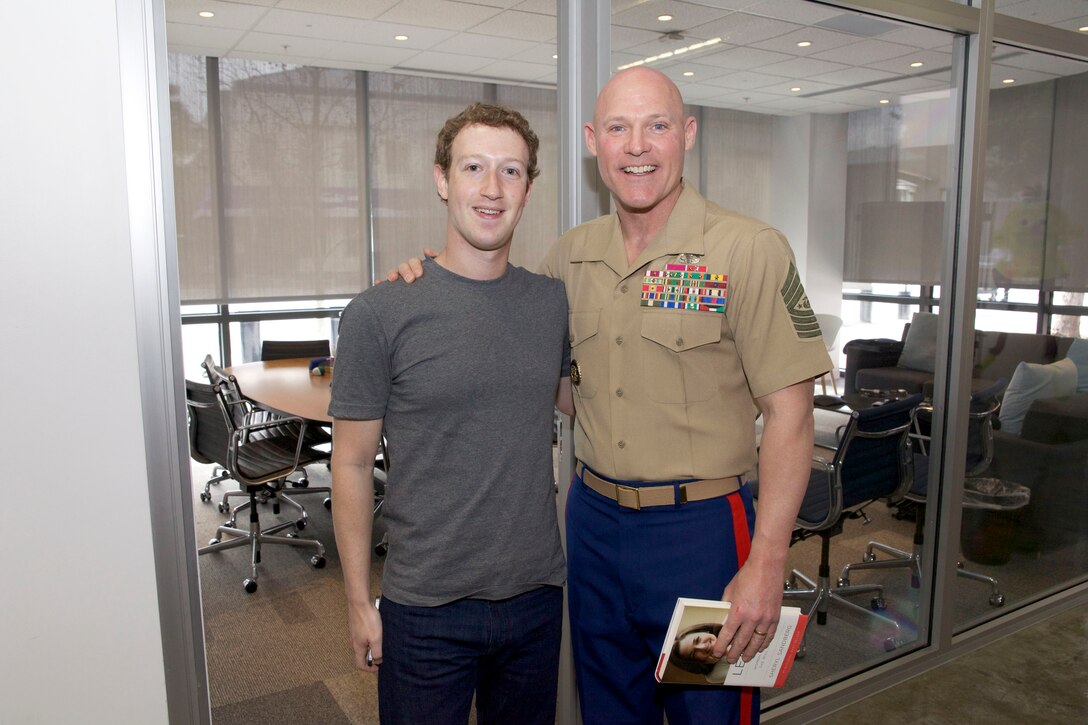 The sergeant major of the Marine Corps, Sgt. Maj. Micheal P. Barrett, meets with Mark Zuckerberg, founder of Facebook, at Facebook in Menlo Park, CA, on March 17, 2014. (U.S. Marine Corps photo by Sgt. Mallory S. VanderSchans)(RELEASED)
