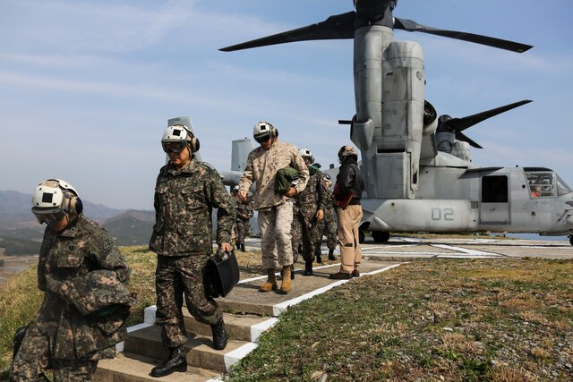 Military working dog handlers build skills with EOD