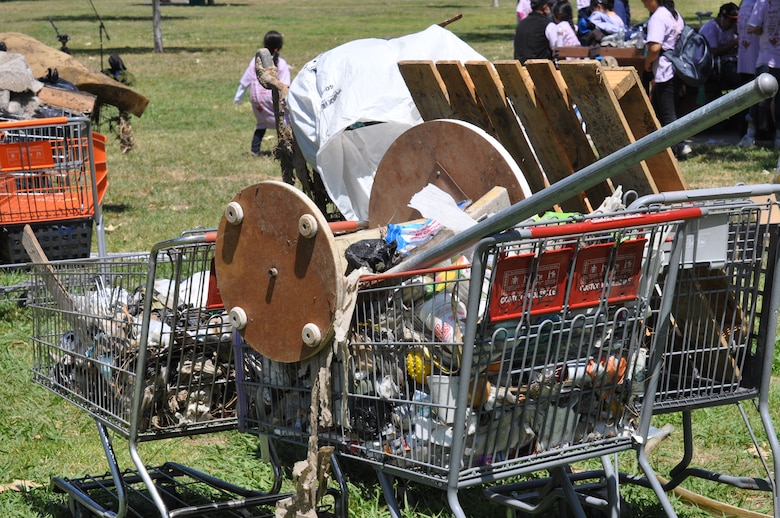 More than 25 shopping carts and debris were removed from the river Saturday. Volunteers from the U.S. Army Corps of Engineers Los Angeles District joined forces with hundreds of community volunteers along the Los Angeles River adjacent to Balboa Park in the Sepulveda Basin for the Friends of the Los Angeles River’s 25th La Gran Limpieza: The Great Los Angeles River Clean Up April 26.