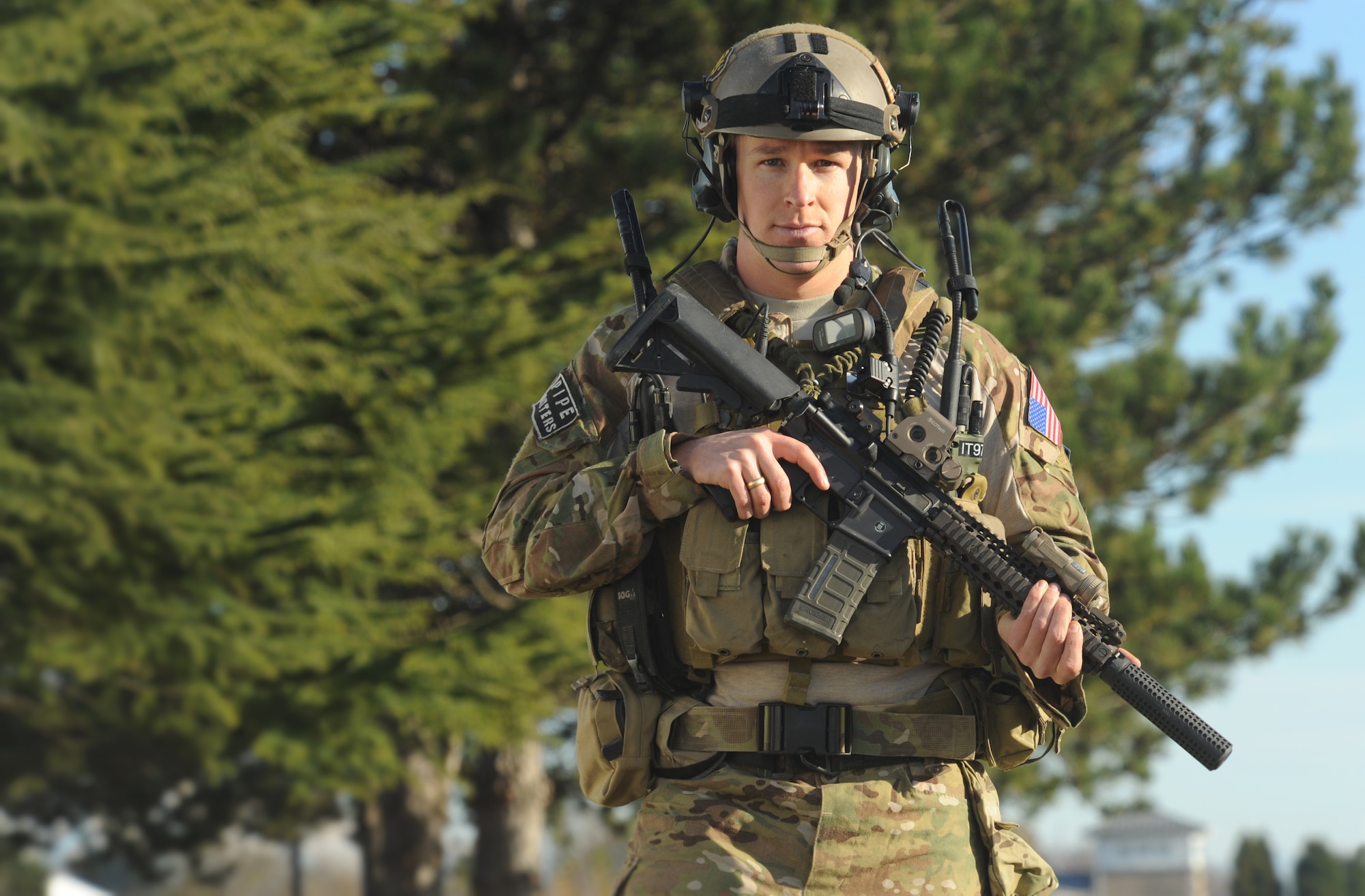 Combat controllers with the Oregon Air National Guard’s 125th Special Tactics Squadron pose for a group photo following an award ceremony, March 24, at the 41st Infantry Division Armed Forces Reserve Center at Camp Withycombe, in Clackamas, Ore.  From left: Tech. Sgt. Doug Matthews received the rarely awarded Silver Star; Staff Sgt. Christopher Jones received the Bronze Star with Valor and first Oak Leaf Cluster; Staff Sgt. Matthew Matlock received the Bronze Star Medal with Valor and second Oak Leaf Cluster; and Tech. Sgt. George Thompson received the Bronze Star. (Photo by Tech. Sgt. John Hughel, 142nd Fighter Wing Public Affairs)