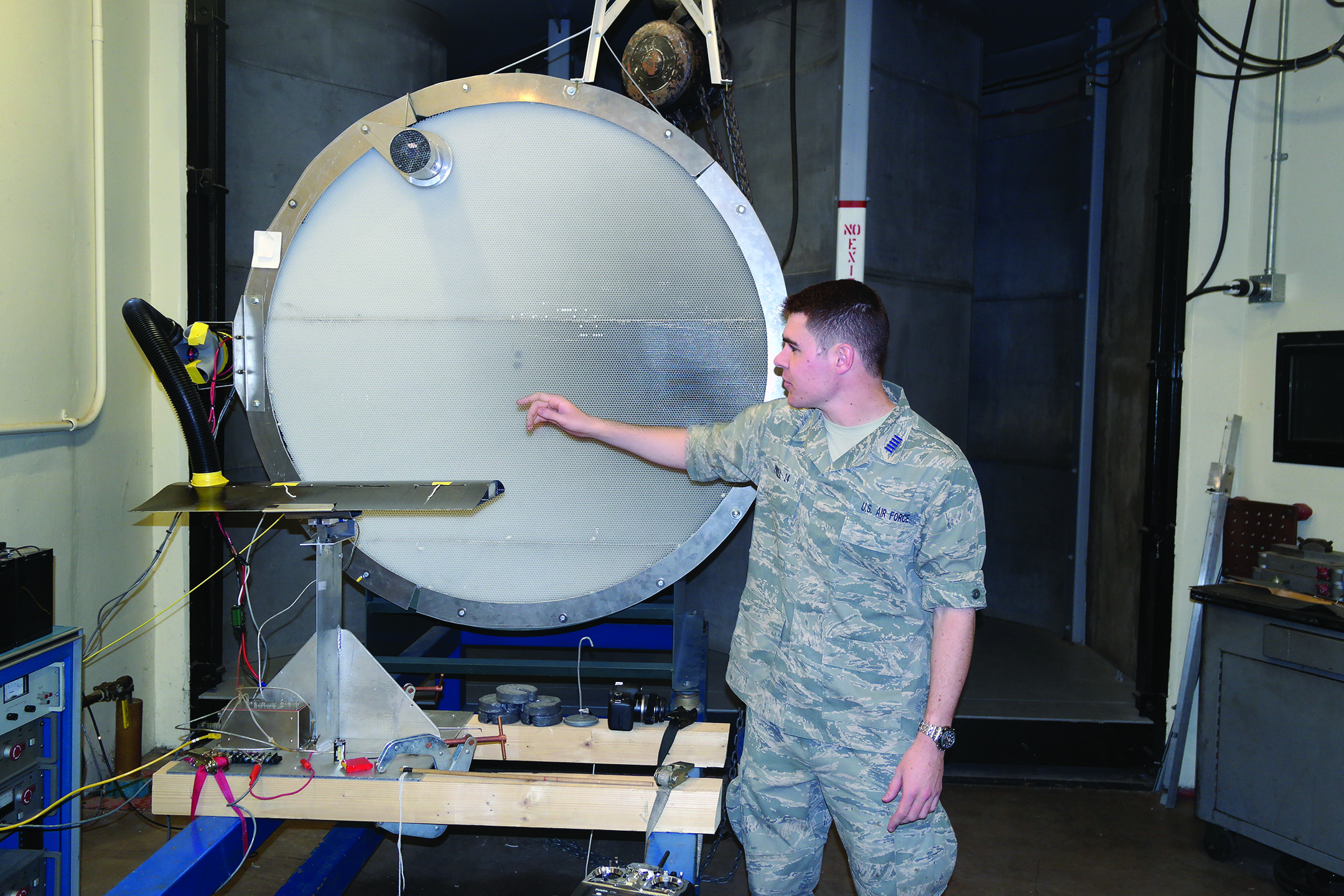 USAFA bests service academies in DOD research competition > U.S. Air ...