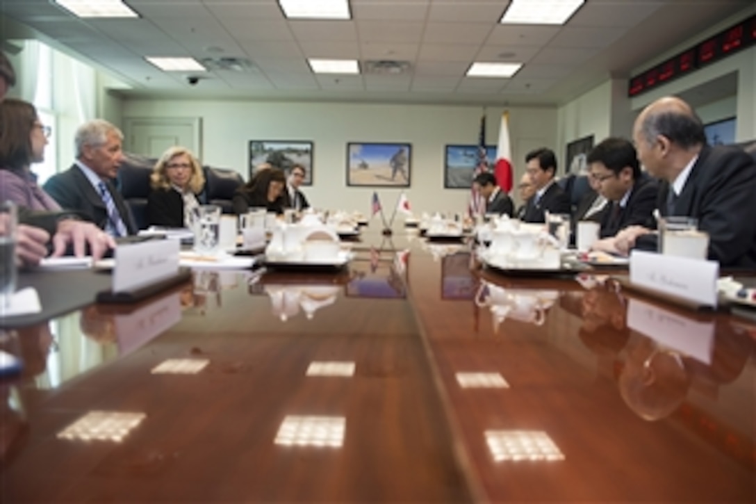 U.S. Defense Secretary Chuck Hagel and U.S. Acting Deputy Defense Secretary Christine Fox host a meeting with Shigeru Ishiba, secretary general of Japan’s Liberal Democratic Party, at the Pentagon, May 1, 2014.