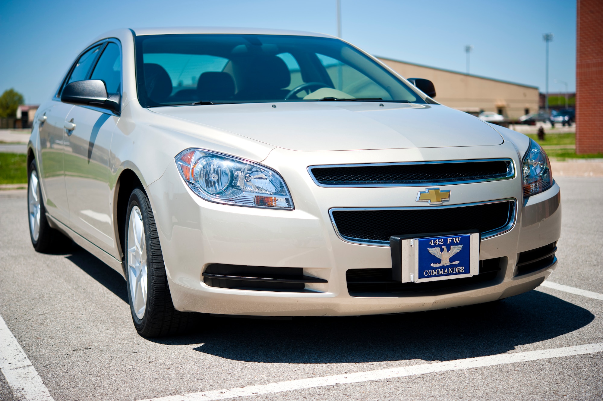 All military members have the responsibility to salute moving staff vehicles. A staff vehicle may have an officer's rank displayed on a bumper plate on the right front bumper, or on a flag located on the right front fender (note: marked staff vehicles are usually only for officers in the rank of colonel or above). (U.S. Air Force photo by Senior Airman Daniel Phelps/Released)