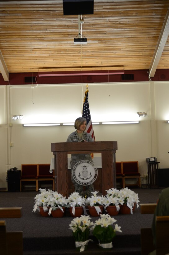 Chaplain (Lt. Col.) Christine Blice-Baum, a 375th Air Mobility Wing Chaplain, gives a short talk on grief during a memorial service for Capt. Brandon Cyr, a 906th Air Refueling Squadron pilot, at Scott Air Force Base, Ill., April 24, 2014. Cyr died in a plane crash on April 27, 2013, while deployed to Afghanistan. The memorial service was presented by U.S. Air Force airmen of the 906 ARS and Illinois Air National Guard members assigned to the 126th Air Refueling Wing. (Air National Guard photo by Senior Airman Elise Stout)