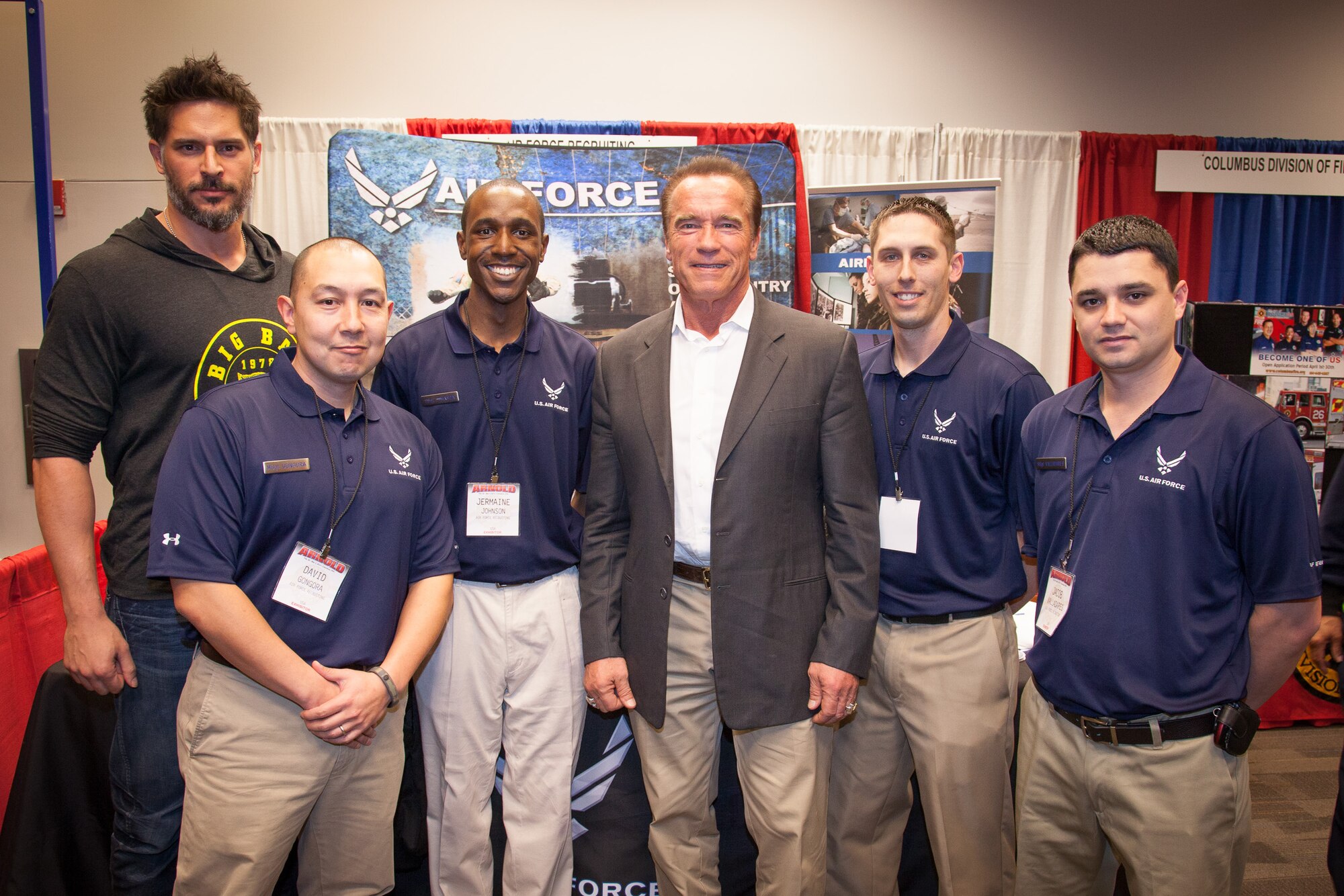 Recruiters assigned to the 338th Recruiting Squadron attended the Arnold Sports Festival 2014 Expo Feb. 28 to March 2 at the Columbus Convention Center in Columbus, Ohio. The annual event, named for bodybuilder Arnold Schwarzenegger, features more than 18,000 athletes who compete in more than 45 sports and events. Recruiters met with thousands of spectators interested in hearing about the Air Force and Battlefield Airmen careers. More than 100,000 people attended the three-day festival. From left to right, Joe Manganiello, Master Sgt. David Gongora, 338th RCS A-Flight chief; Staff Sgt. Jermaine Johnson, Columbus, Ohio, recruiter; Arnold Schwarzenegger, Tech. Sgt Chris Henderson, Springfield, Mo., recruiter; and Staff Sgt. Jacob Valladares, Columbus, Ohio, recruiter. (U.S. Air Force photo)