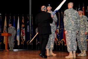 U.S. Army Col. Steven Braddom assumed command of the Aviation Applied Technology Directorate, Aviation Development Directorate in a ceremony at Fort Eustis, May 2, 2014.  AATD is a directorate of the Aviation and Missile Research, Development and Engineering Center, which is a part of the Research, Development and Engineering Command, which falls under Army Materiel Command. (U.S. Air Force photo by Senior Airman Teresa J.C. Aber/Released)
