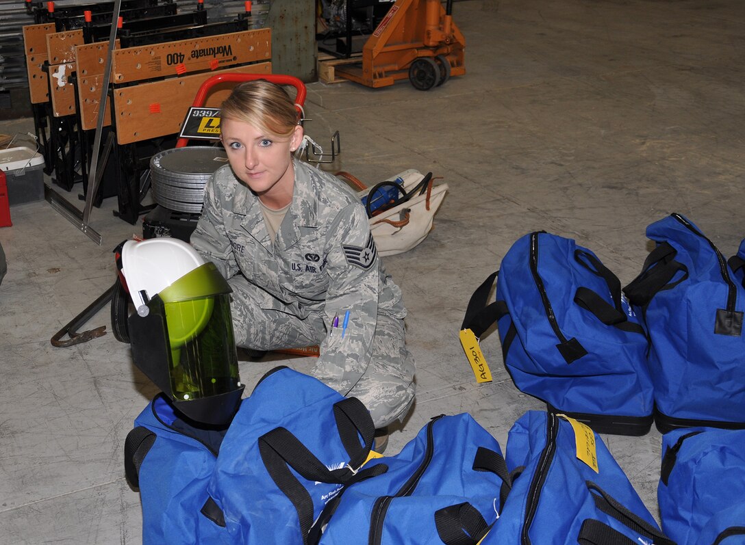 WRIGHT-PATTERSON AIR FORCE BASE, Ohio - Staff Sgt. Jennifer Moore, 445th Civil Engineer Squadron, is the 445th Airlift Wing May Spotlight Performer. (U.S. Air Force photo/Maj. Demetrius Smith)

