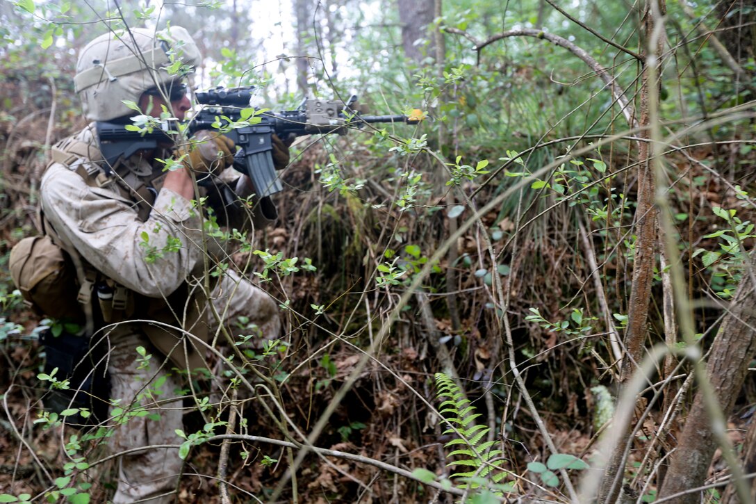 U.S. Marines of Special-Purpose Marine Air-Ground Task Force Crisis Response conduct bilateral patrols with soldiers from the Spanish Army Light Infantry Battalion in Asturias, Spain, April 28, 2014. The training was conducted to further partnership and interoperability between SP-MAGTF CR and the Spanish forces. (U.S. Marine Corps photo by Lance Cpl. Alexander Hill/Released)
