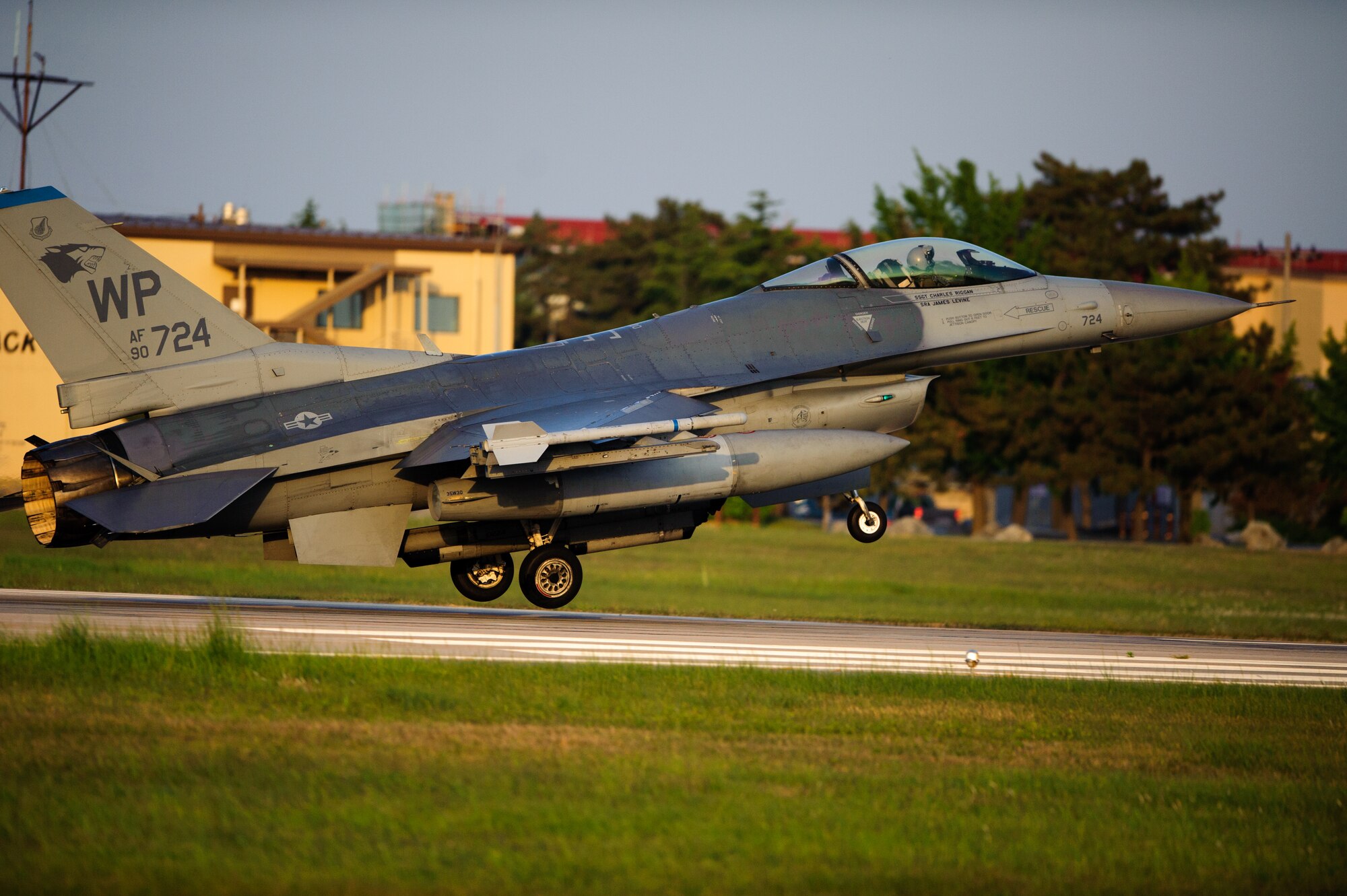 An 35th Fighter Squadron pilot comes in for landing after completing a sortie at Kunsan Air Base, Republic of Korea, May 7, 2014. Beverly Bulldog 14-2 tested Kunsan’s ability to tackle obstacles on the ground and air to ensure continued operations. (U.S. Air Force photo by Senior Airman Armando A. Schwier-Morales/Released)