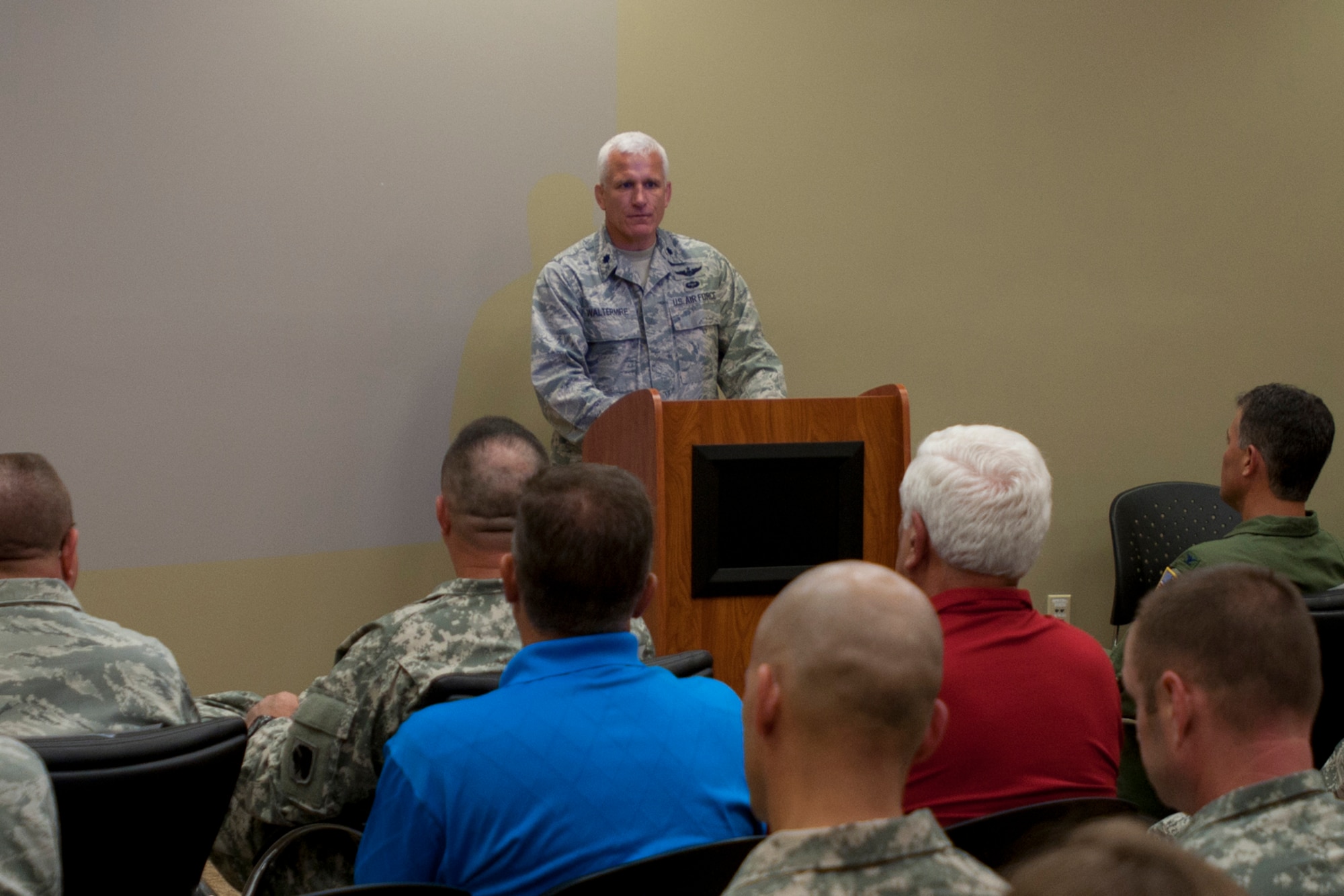 A member of the 146th Air Support Operations Squadron (ASOS), participates in training utilizing the Air National Guard Advanced Joint Terminal Attack Controller Training System (AAJTS) to Brig. Gen. Hopper Smith, assistant adjutant general-Army for the Oklahoma National Guard, during an unveiling of the first operational AAJTS in the nation at Will Rogers Air National Guard Base in Oklahoma City. The AAJTS is a high-fidelity, fully immersive, simulator designed to support Air National Guard (ANG) Joint Terminal Attack Controller (JTAC) and Combat Controller squadron level continuation, qualification and mission rehearsal training. The AAJTS system encompasses high fidelity visual displays, geo-specific visual data bases, equipment emulators, and associated hardware and software. The AAJTS is designed to meet the requirements for unit training at Air Support Operations Squadrons (ASOS) and Special Tactics Squadrons (STS).
PHOTO: Maj. Geoff Legler, Oklahoma National Guard Public 
