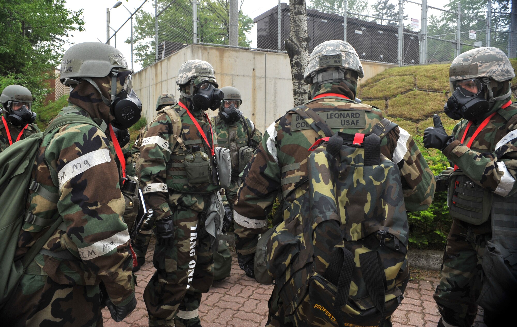 Photos Key personnel MOPP up for bugout drill > Osan Air Base