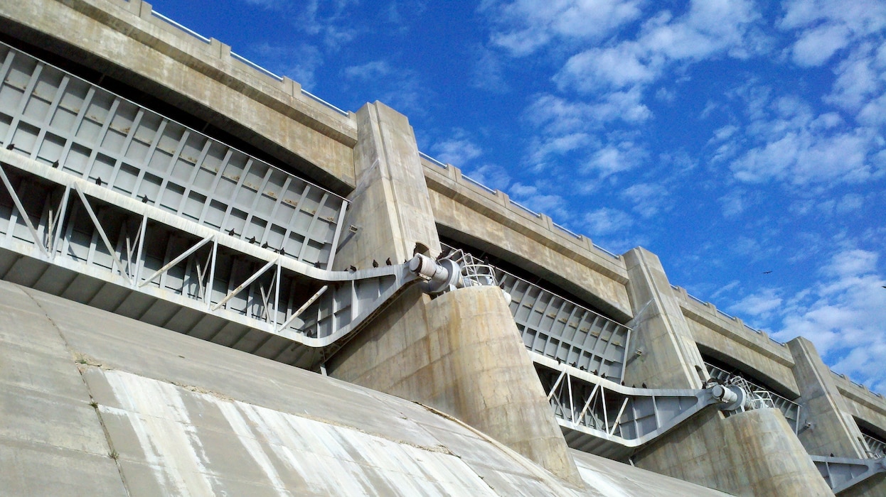 JOHN MARTIN RESERVOIR & DAM, Colo., -- Turkey buzzards perch on the reservoir’s tainter gates in this 2011 District photo drive submission by Carlos Aragon, Aug. 24, 2011.
