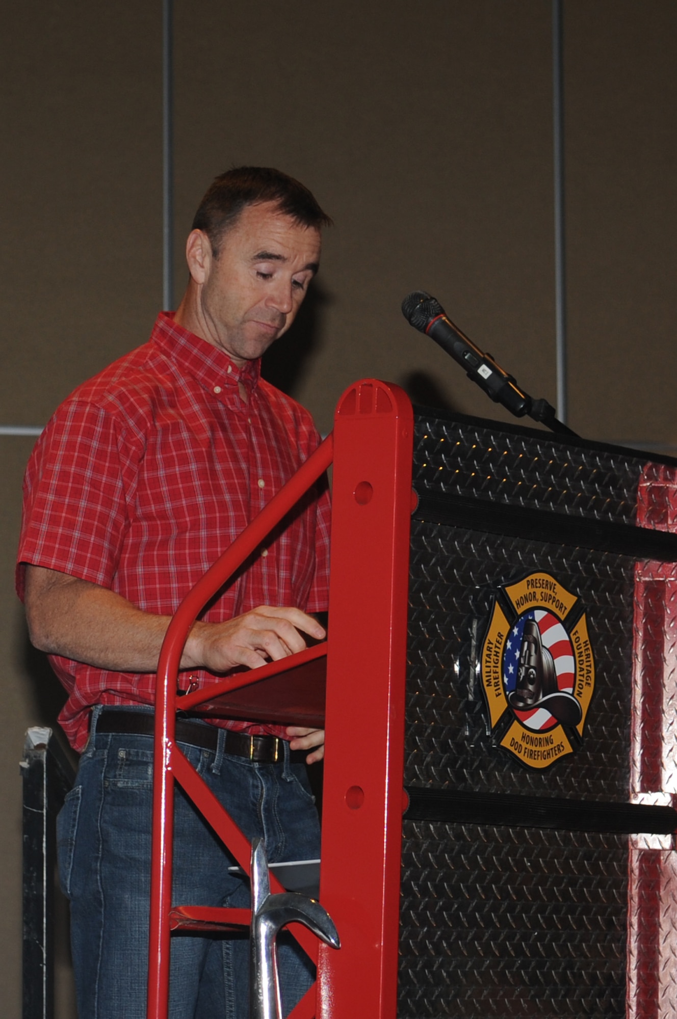 SAN ANGELO, Texas -- Chief Master Sgt. Scott C. Knupp, Air Force Civil Engineer Center Fire Protection Career Field Manager, speaks about leadership during the Military Firefighter Heritage Foundation’s Annual Firefighter Muster at the McNease Convention Center here May 3. Knupp previously served as an instructor at the Louis F. Garland Department of Defense Fire Academy at Goodfellow Air Force Base, Texas. (U.S. Air Force photo/ Staff Sgt. Laura R. McFarlane)