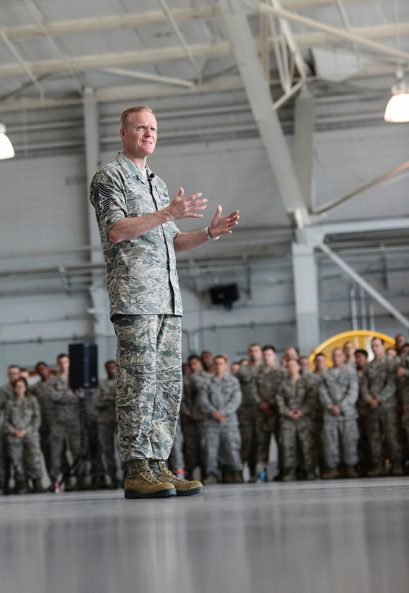 Chief Master Sgt. of the Air Force James Cody speaks to Air Commandos at the Commando Hangar on Hurlburt Field, Fla., May 9, 2014. Cody visited Hurlburt to thank Airmen and learn about the base's unique deployment operations. (U.S. Air Force photo/Airman 1st Class Jeff Parkinson)