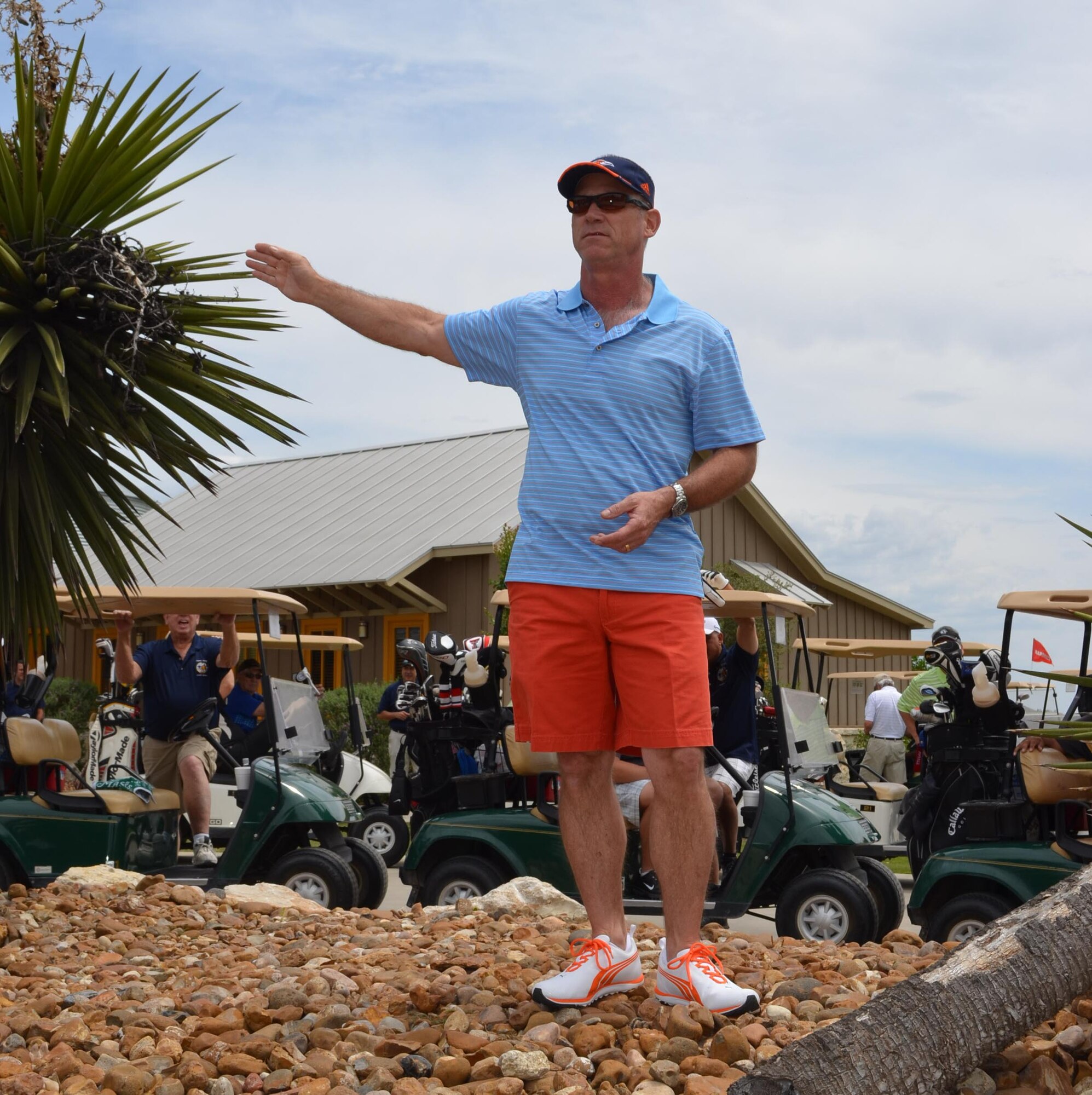 Col. Charles Combs, 433rd Maintenance Group commander, addresses the players before the second annual MXG Golf Tournament held May 2 at the Alsatian Golf Club in Castroville, Texas. The tournament raised $1,700 for the Morale and Welfare Fund. (U.S. Air Force Photo/ Maj. Tim Wade)
