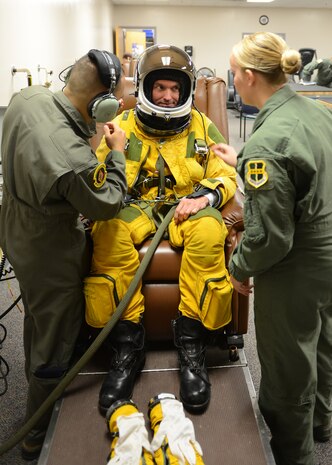 Undersecretary of the Air Force Eric Fanning wears a full pressure suit during a suit test at Beale Air Force Base, Calif., April 28, 2014. The suits are similar to the ones worn by NASA astronauts. (U.S. Air Force photo by John Schwab)