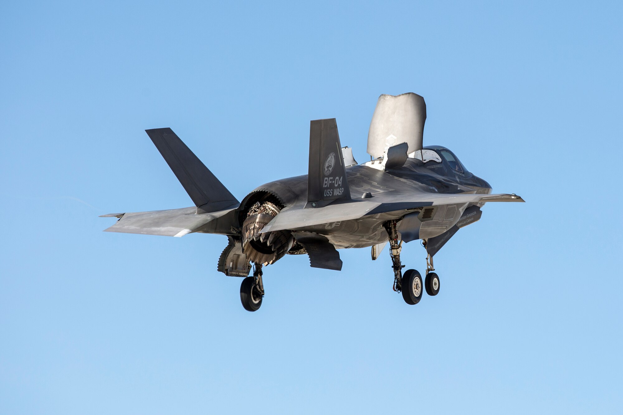 BF-4 is flown by Dan Levin during Crosswind and Wet Runway testing
at Edwards AFB May 6. A team from the F-35 Integrated Test Facility at
Patuxent River, Md., will be conducting testing until June 14. The F-35 ITF at
Edwards AFB also operates variants BF-17 and BF-18 for its mission systems
testing of the STOVL variant. The F-35B will deliver flexibility for
operations at damaged airstrips, austere expeditionary operating sites,
major bases and afloat on aircraft carriers and smaller amphibious ships.
(Photo by Darin Russell/Lockheed Martin)