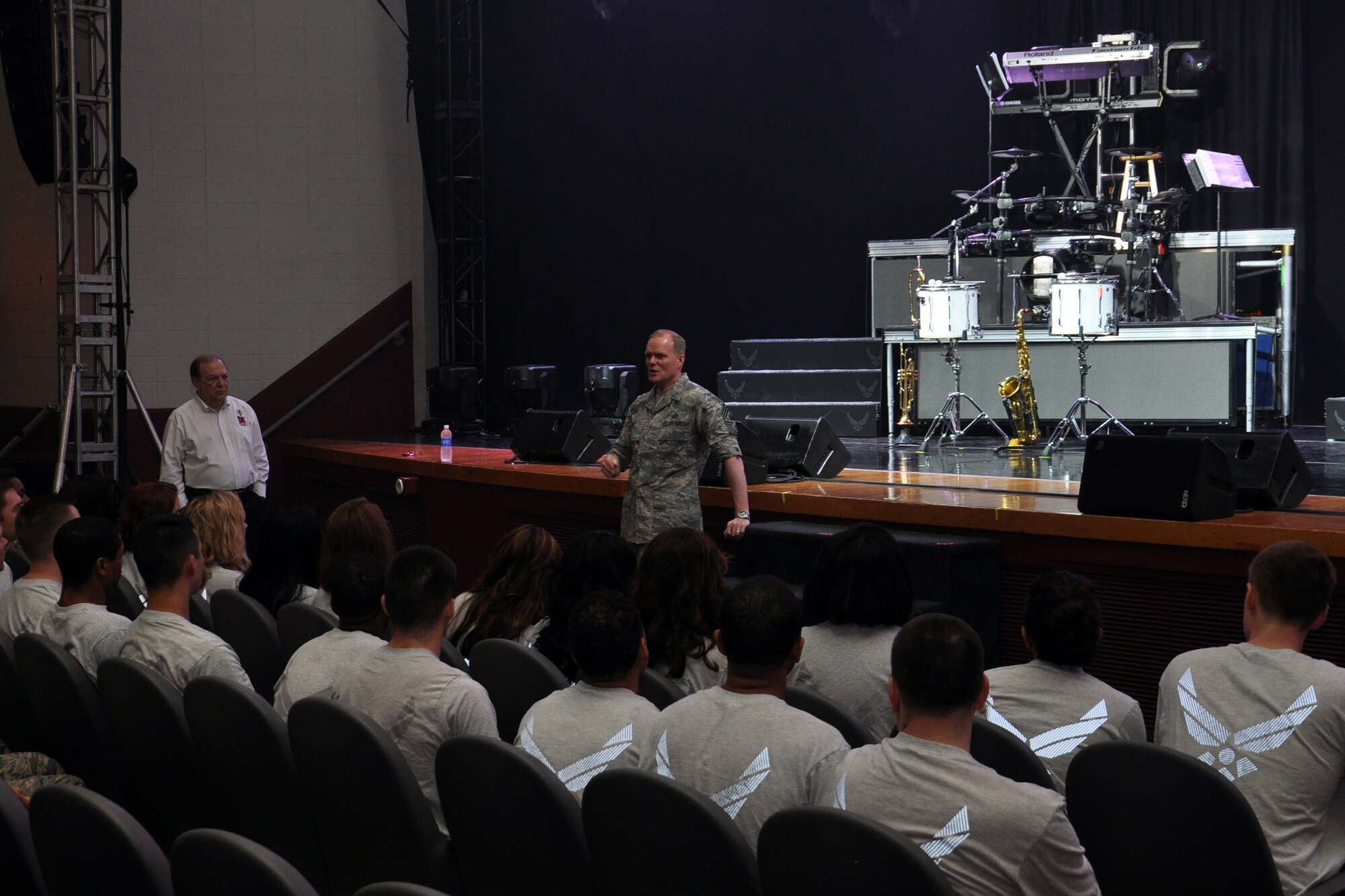 by Staff Sgt. Ian Hoachlander
Air Force Personnel Center Public Affairs
JOINT BASE SAN ANTONIO-RANDOLPH, Texas – Chief Master Sgt. of the Air Force James Cody visits with the members of Tops In Blue at the Bob Hope Theater on Joint Base San Antonio-Lackland, Texas, May 13, 2014. Cody thanked the members of Tops In Blue for their hard work in providing low-cost, self-contained family entertainment for service members and their families around the world. “This is your Air Force,” said Cody. “Focus on the job at hand and find ways to make it better. It is up to you to own it and shape it.” Tops In Blue kicks of its 2014 tour May 17 during the Armed Force Salute River Parade in San Antonio, Texas, at the Arneson Theater. For more information and a schedule of upcoming performances, visit www.topsinblue.com. Follow the group on Twitter at www.twitter.com/aftopsinblue and on Facebook at www.facebook.com/topsinblue. Follow the chief master sergeant of the Air Force on Twitter at www.twitter.com/cmsaf17 and on Facebook at www.facebook.com/cmsafcody. (U.S. Air Force Photo by Staff Sgt. Ian Hoachlander)