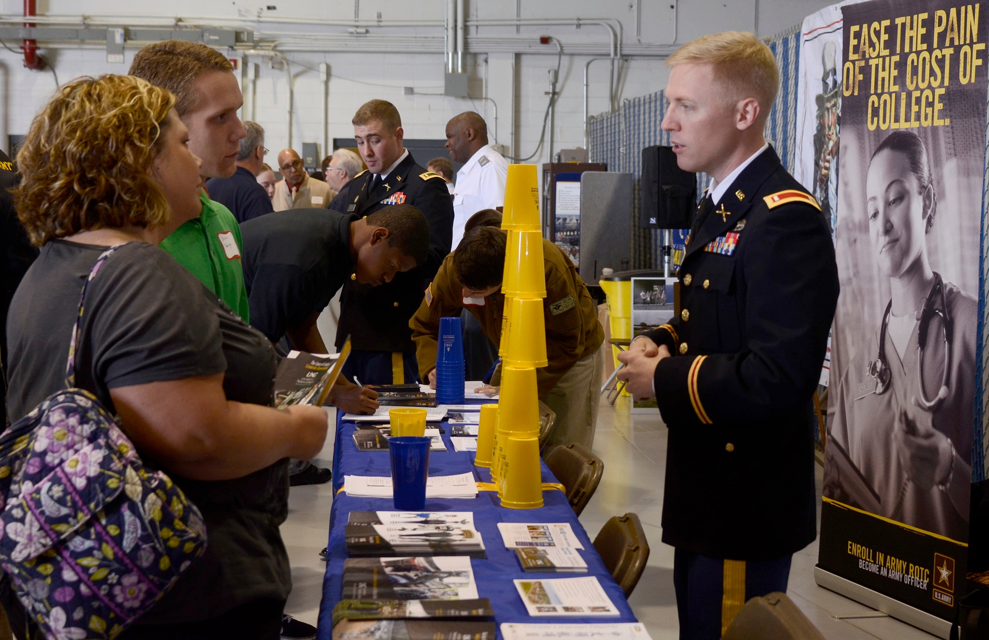 A University of North Georgia Military College representative instructs 2014 Academy Day attendees on the college application process, May 17 at Dobbins Air Reserve Base, Ga. (U.S. Air Force photo/Don Peek)