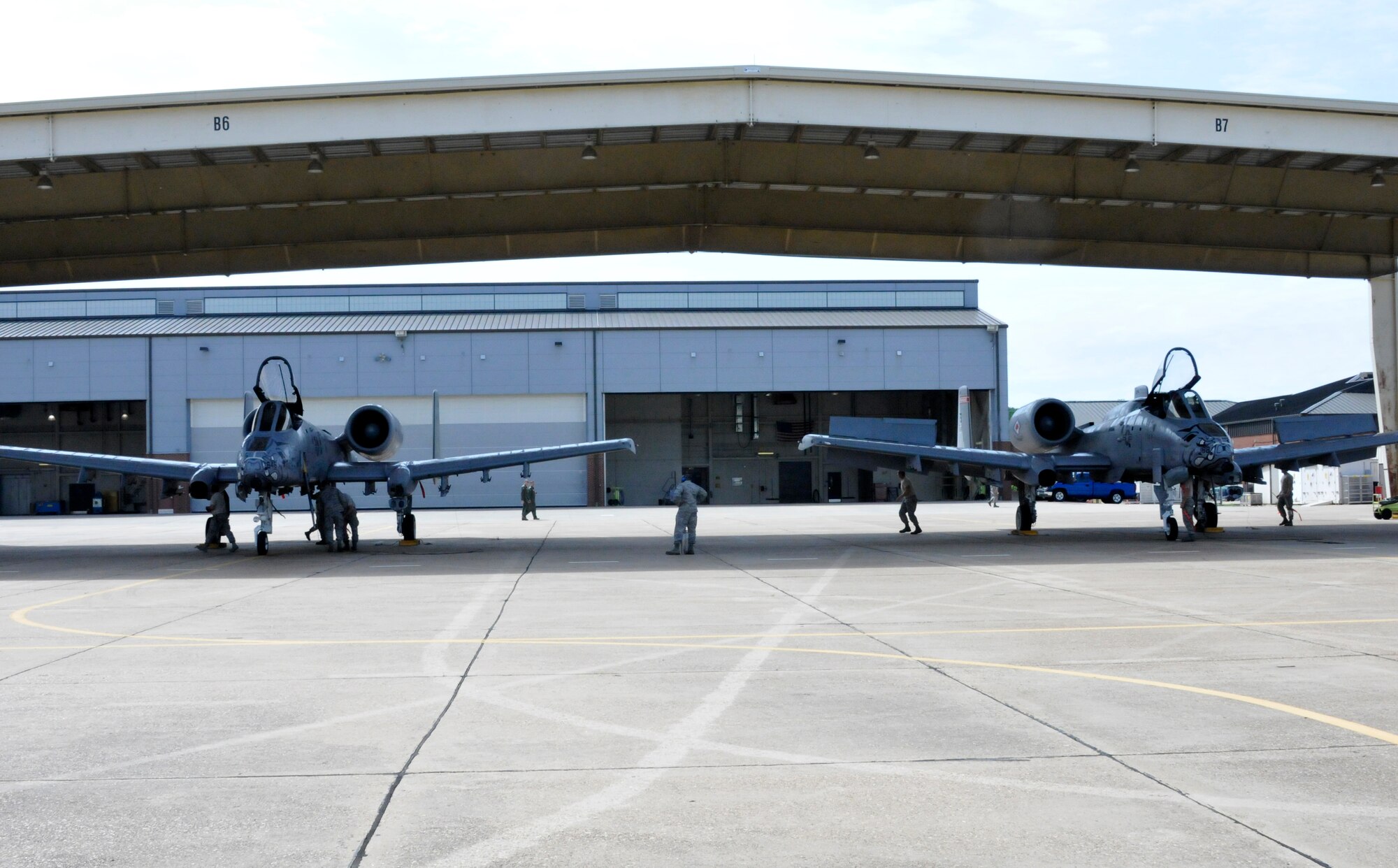 Maj. Doug Davis, 188th Detachment 1 commander, and Lt. Col. Marty Dahlem, 188th Operations Support Squadron commander, flew the 188th Fighter Wing’s final A-10 Thunderbolt II “Warthog” training mission May 16, 2014, at Ebbing Air National Guard Base, Fort Smith, Arkansas. (U.S. Air National Guard photo by Tech Sgt. Josh Lewis/released)
