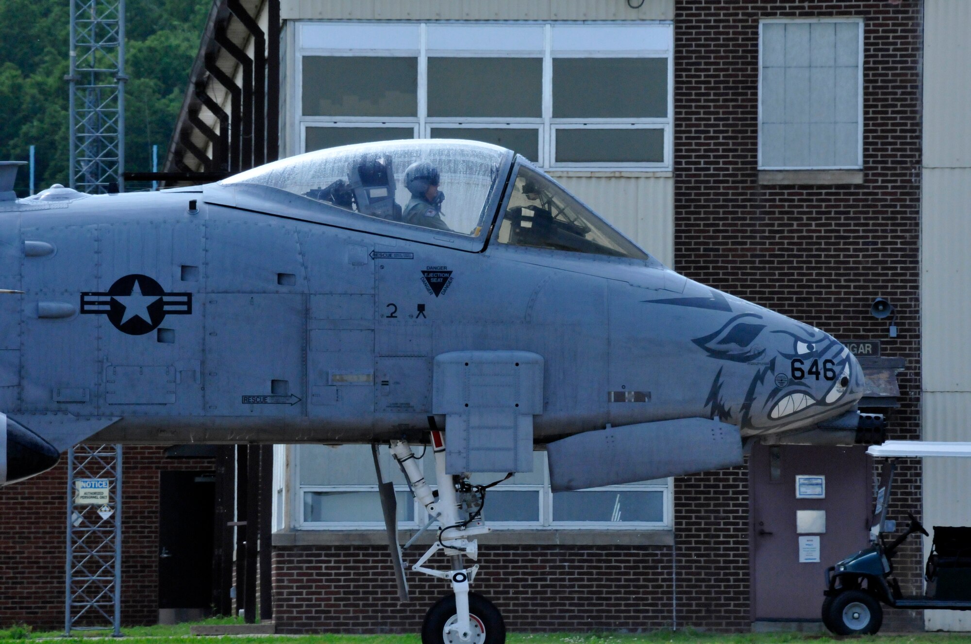 Maj. Doug Davis, 188th Detachment 1 commander, taxies on the ramp after flying the 188th Fighter Wing’s final A-10C Thunderbolt II “Warthog” training mission alongside Lt. Col. Marty Dahlem, 188th Operations Support Squadron commander, May 16, 2014, at Ebbing Air National Guard Base, Fort Smith, Arkansas. (U.S. Air National Guard photo by Tech Sgt. Josh Lewis/released)