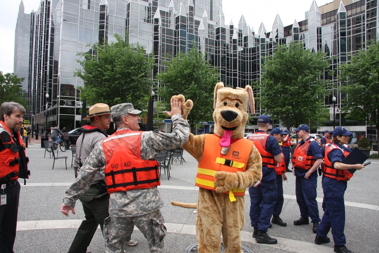 Members from the Pittsburgh District donned their lifejackets and took to the city streets to raise awareness not only for Wear Your Lifejacket to Work Day, May 16, but as a kickoff to National Safe Boating Week, May 17 – 23. 