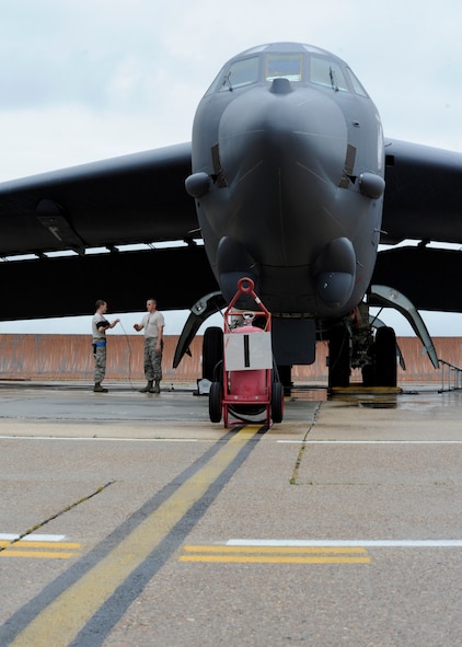 Crew chiefs at Barksdale Air Base, La., prepare a B-52H Stratofortress for a mission while participating in Global Lightning/Constant Vigilance May 13, 2014. Each B-52 was put through a rigorous inspection process to ensure it can safely, securely and effectively support any mission required. Training and exercise participation is critical to Air Force Global Strike Command's ability to respond quickly and effectively to real-world situations. (U.S. Air Force photo/Senior Airman Joseph A. Pagán Jr.) 