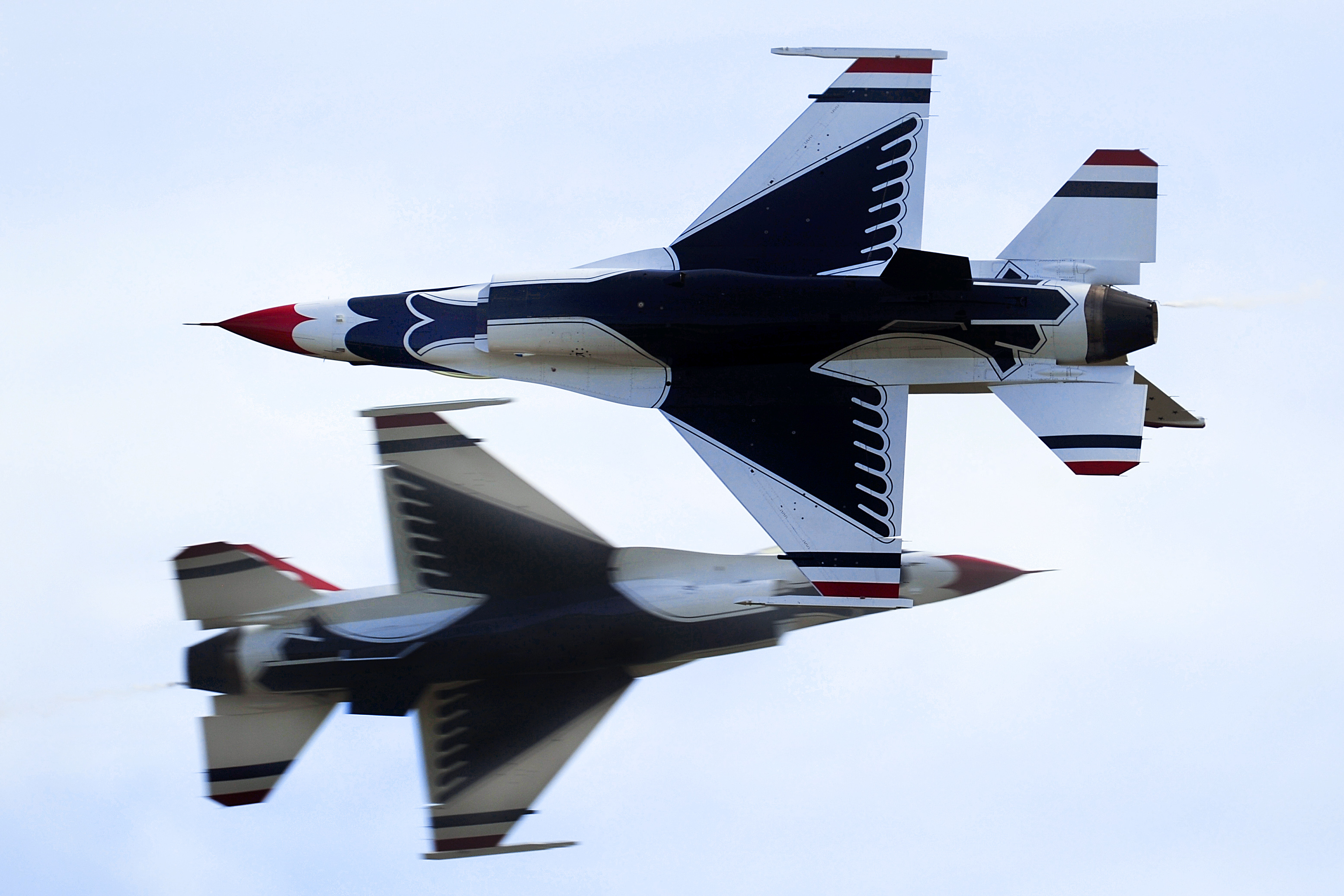 Air Force Majs Blaine Jones And Jason Curtis Perform The Inverted Opposing Knife Edge Pass During