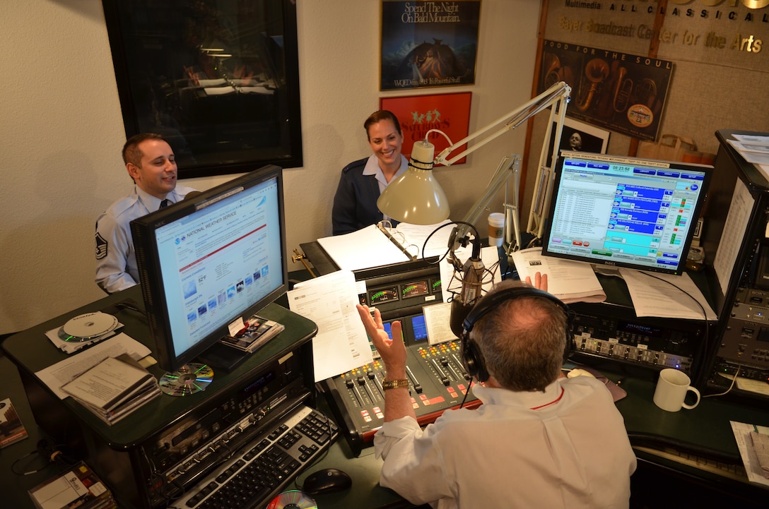 Celtic Aire was interviewed at WQED fm89.3 in Pittsburgh, Pa. They performed four tunes and each member had an opportunity to share a bit about themselves and the tour. Pictured here are WQED Artisitic Director, Jim Cunningham, Master Sgt. Joe Haughton, and Technical Sgt. Julia Brundage. (U.S. Air Force photo by Senior Master Sgt. Bob Kamholz/released)