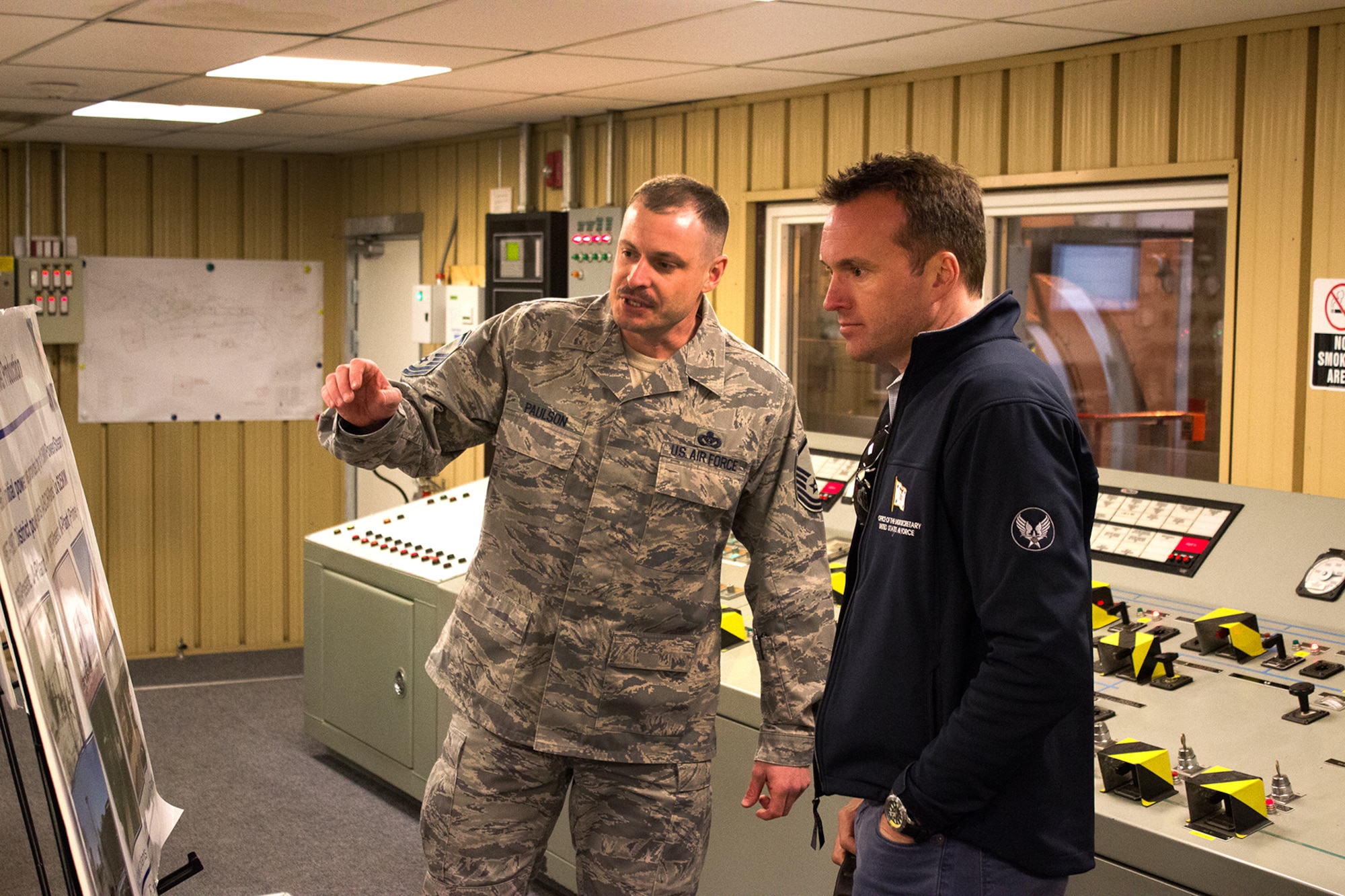 THULE AIR BASE, Greenland – Under Secretary of the Air Force Eric Fanning receives a briefing from Master Sgt. Charles Paulson, 821st Support Squadron. Fanning visited Thule and the 821st Air Base Group Arctic Warriors May 14 to learn about Air Force operations at the U.S. Armed Forces’ northernmost installation, located 750 miles north of the Arctic Circle. (U.S. Air Force photo/Tech. Sgt. David Buchanan)